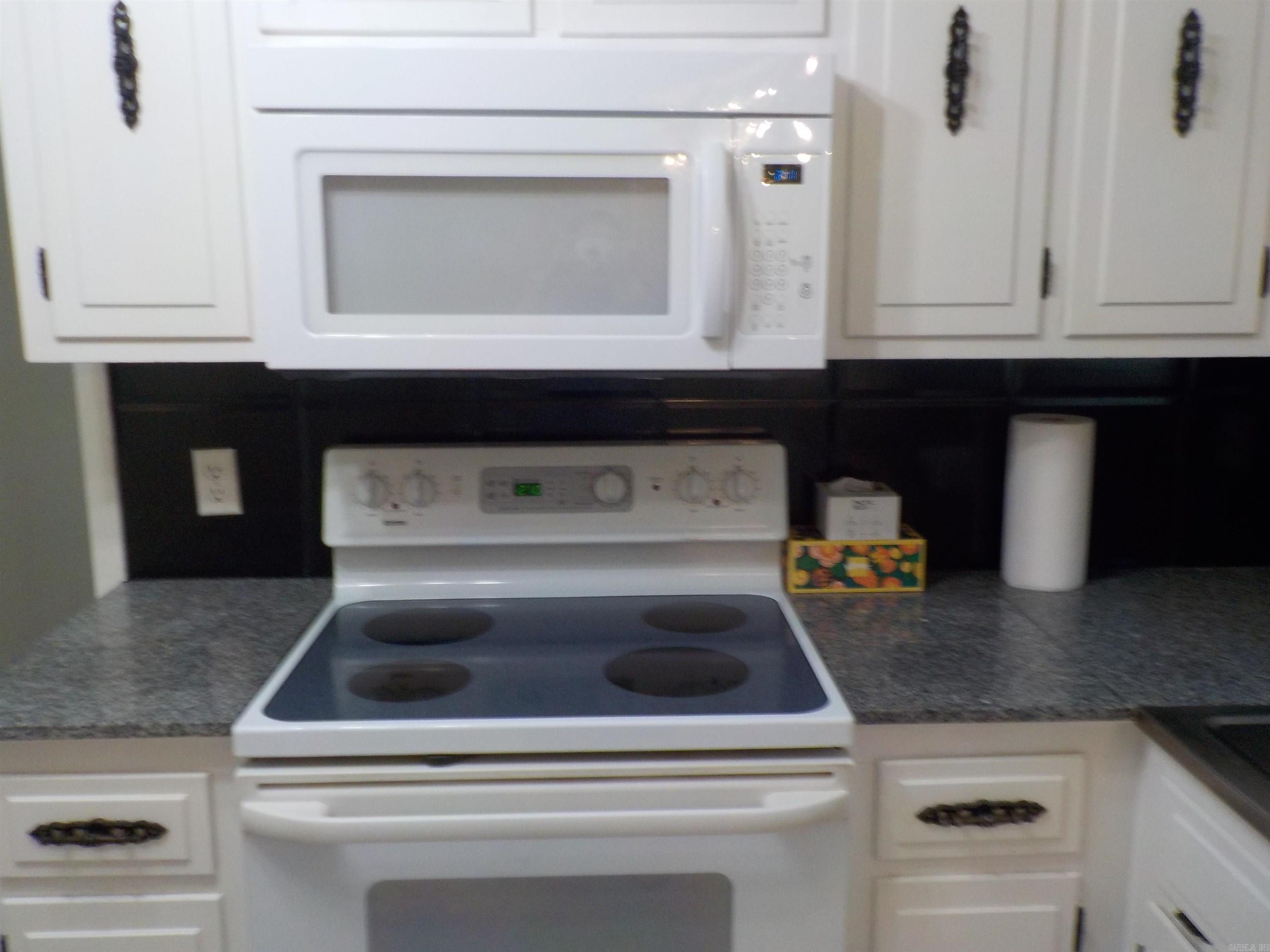 6 Baker Searcy, AR 72143