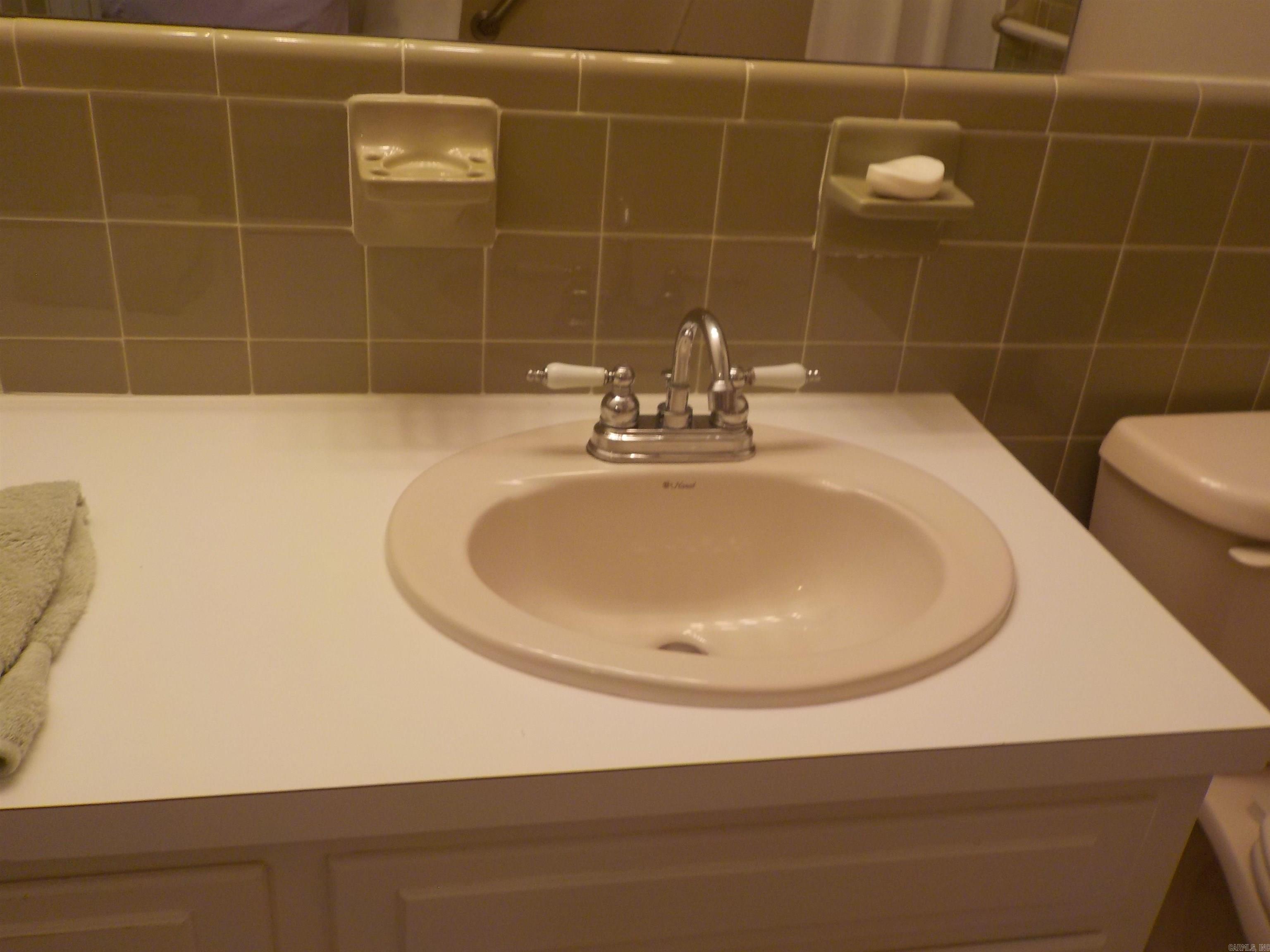 6 Baker Searcy, AR 72143