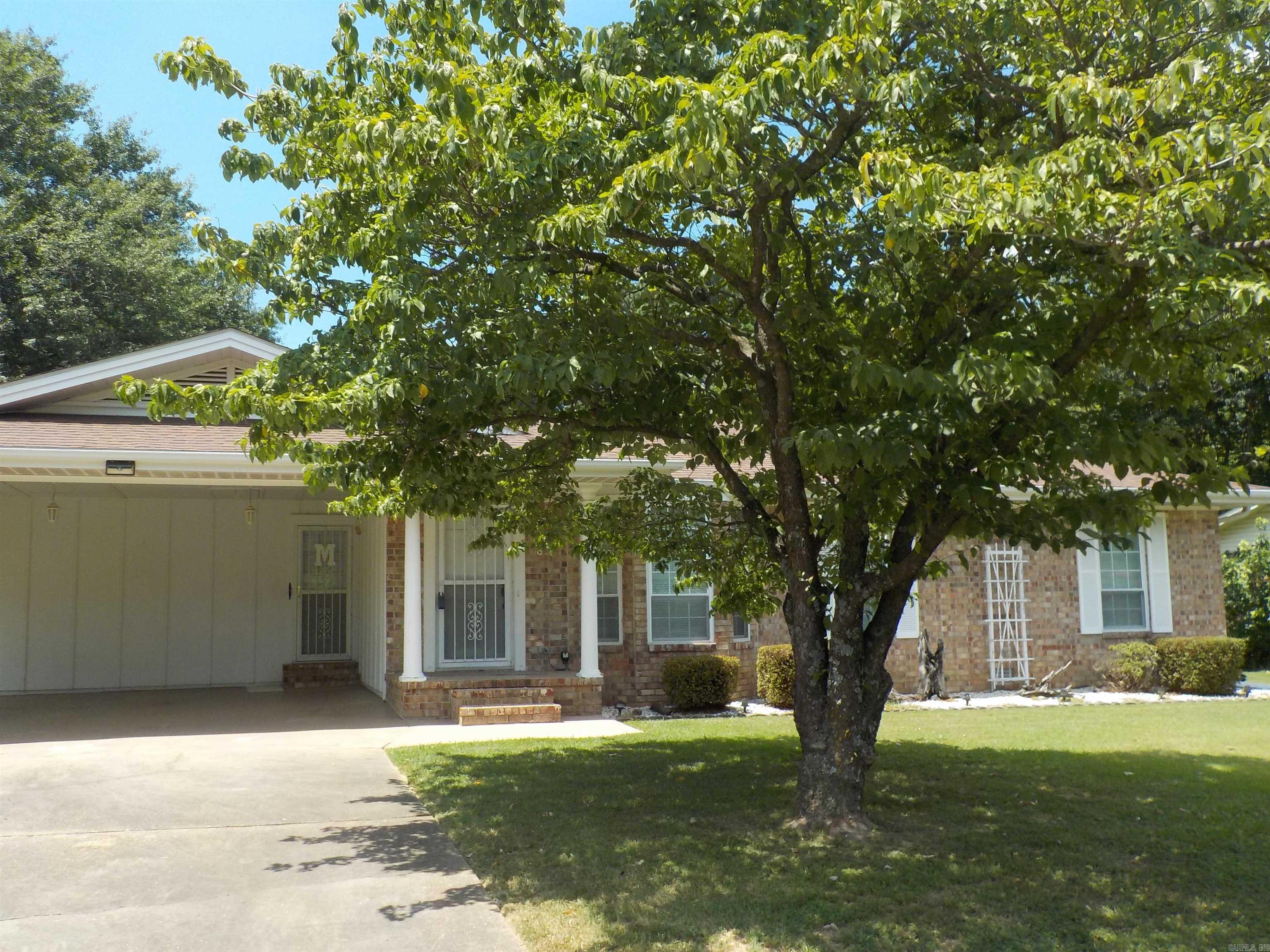 6 Baker Searcy, AR 72143
