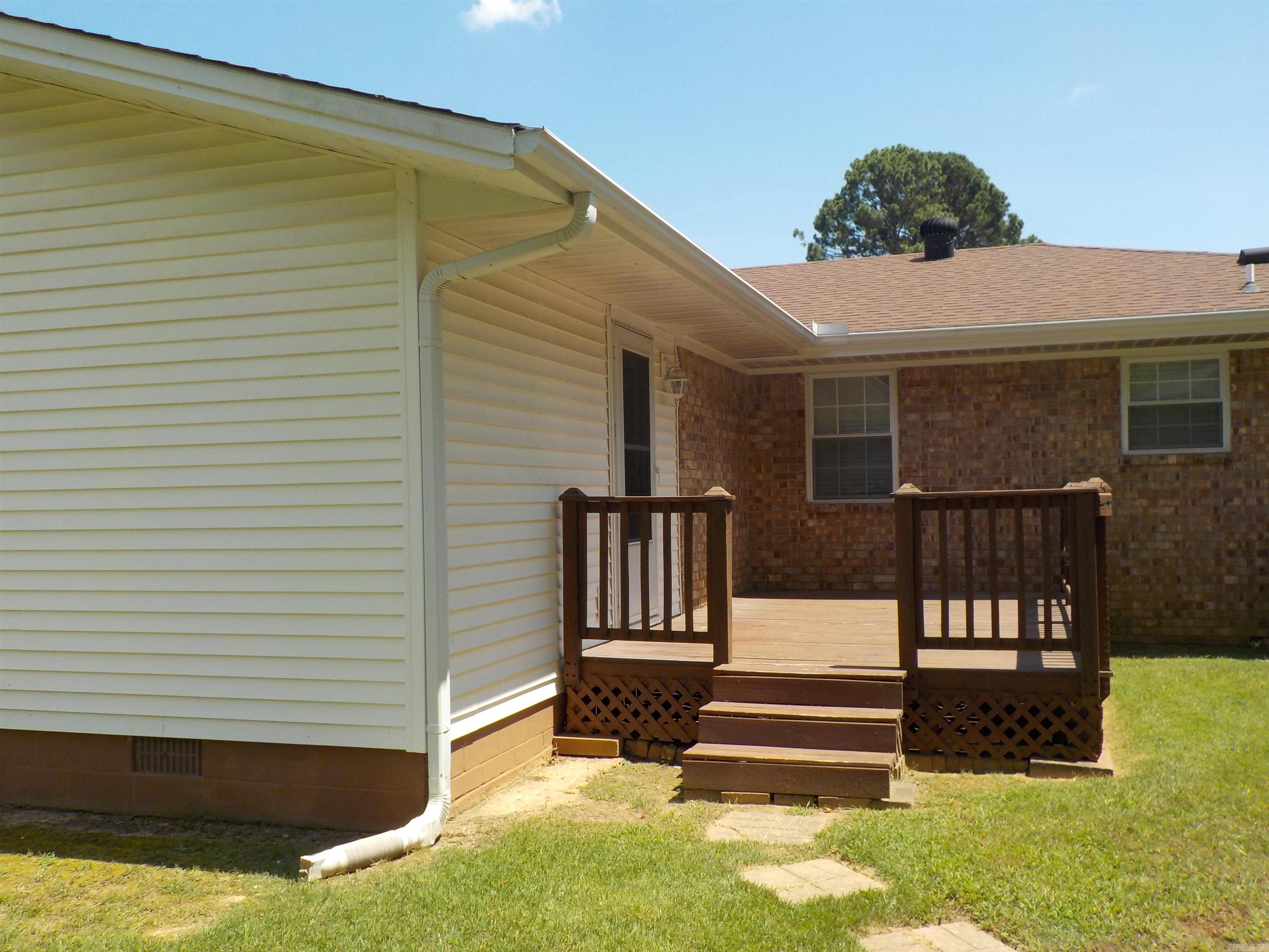 6 Baker Searcy, AR 72143