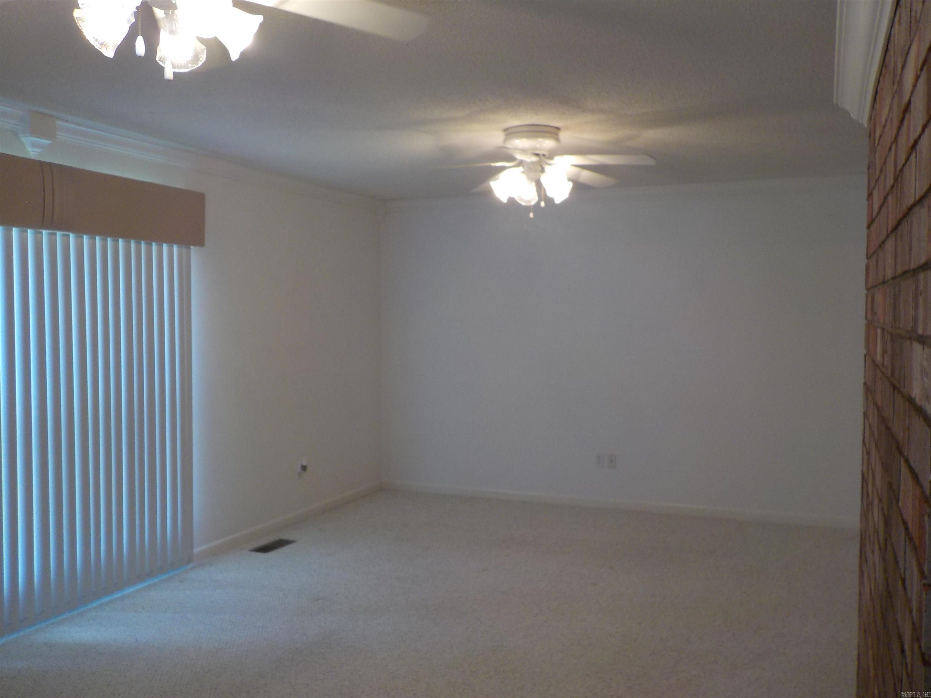 6 Baker Searcy, AR 72143