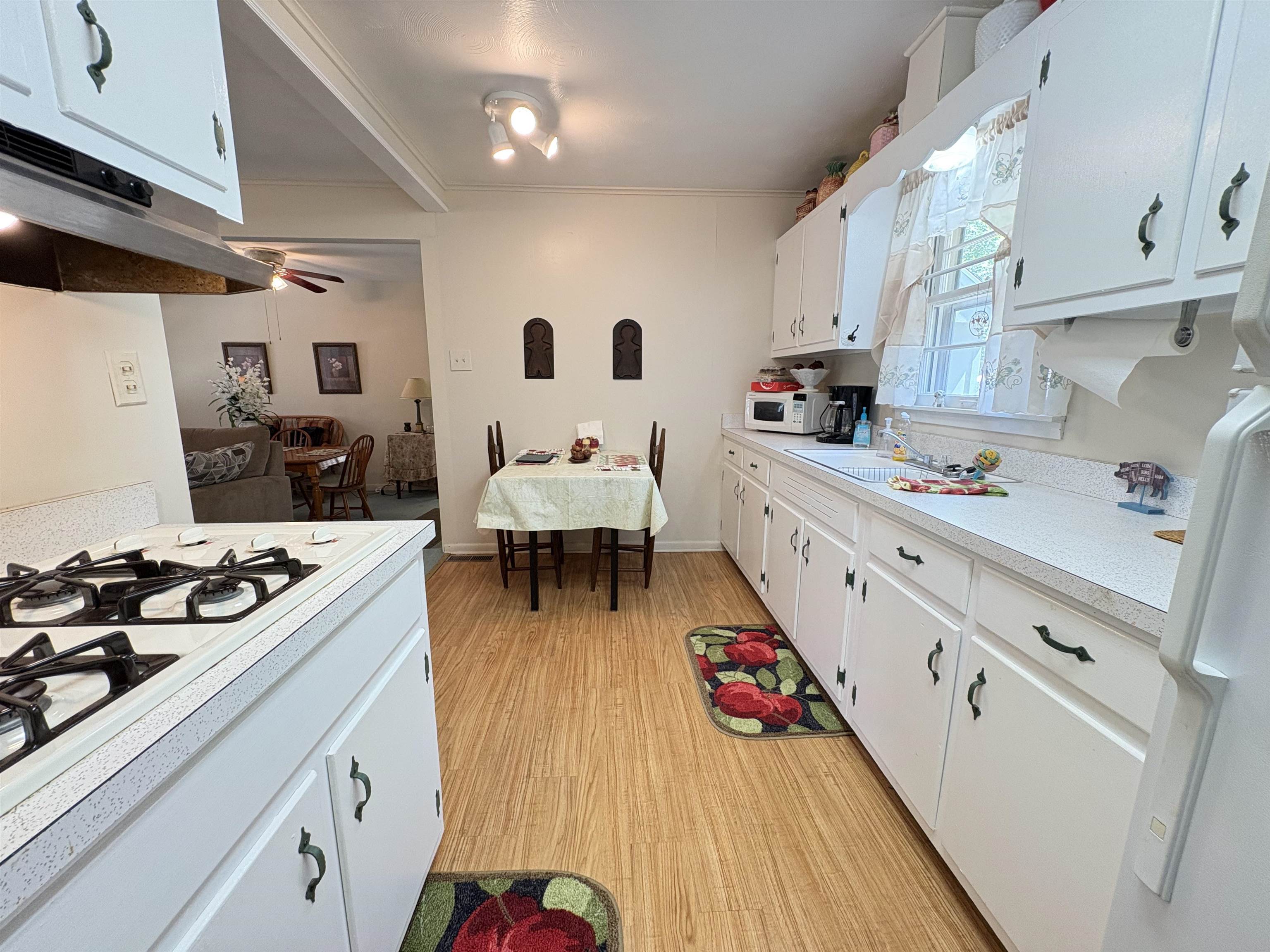 36 Delaware  Cherokee Village, AR
