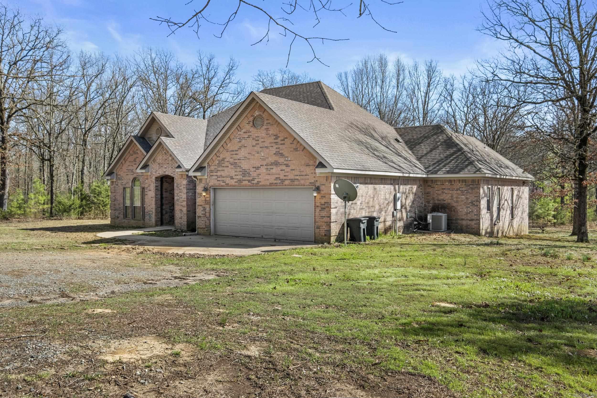 209 Round Mountain Road El Paso, AR 72045