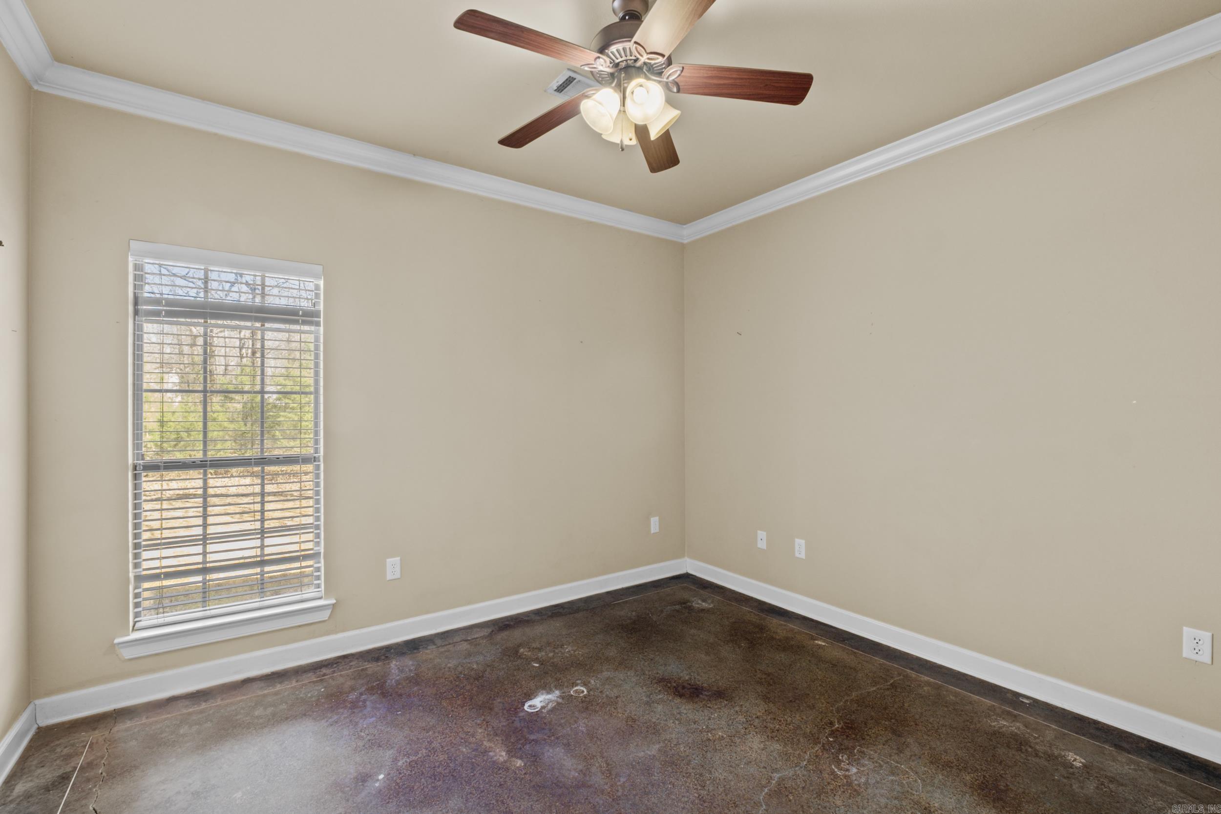 209 Round Mountain Road El Paso, AR 72045