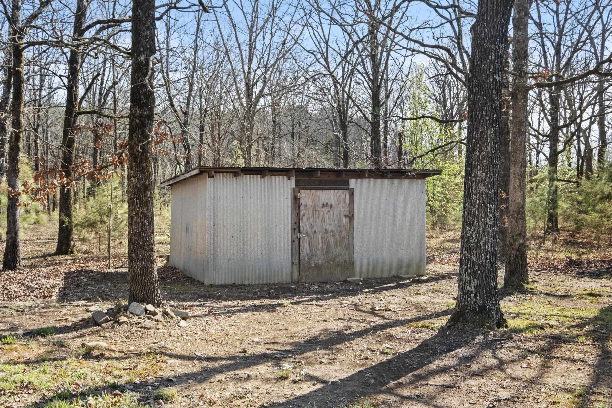 209 Round Mountain Road El Paso, AR 72045