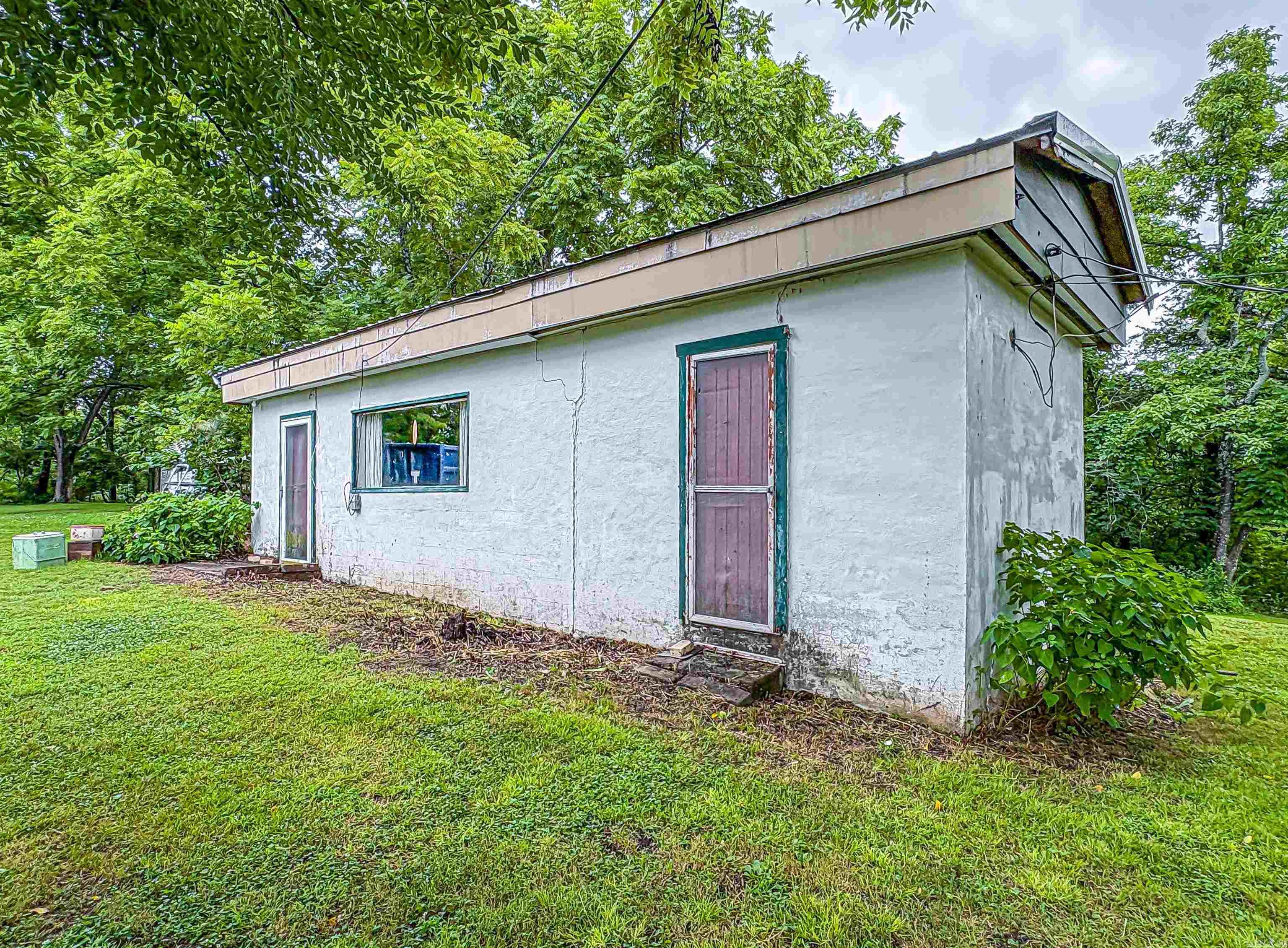 24 Cherry Street Yellville, AR 72687