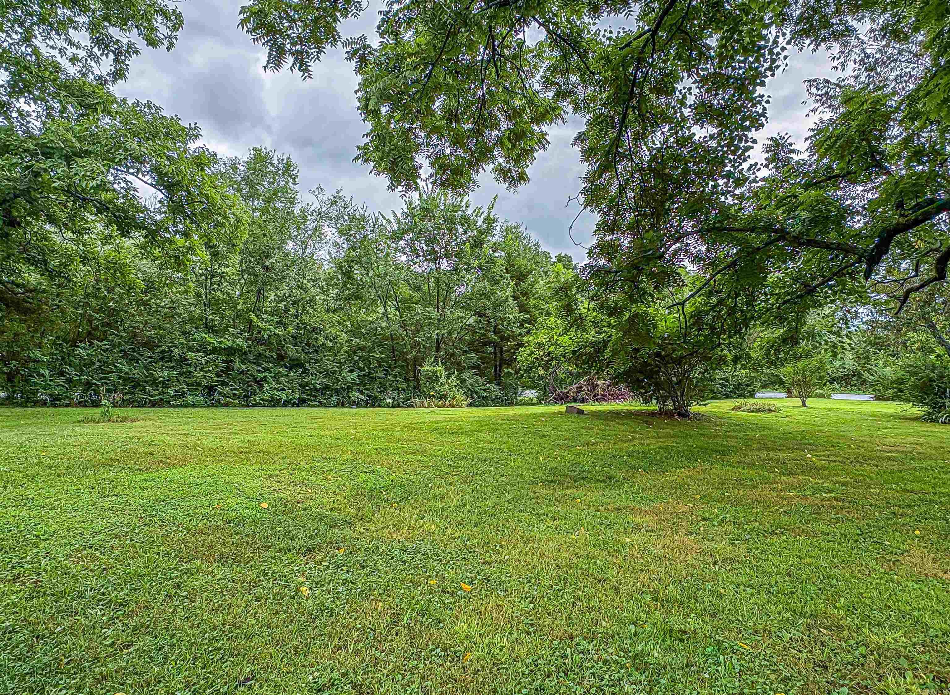 24 Cherry Street Yellville, AR 72687