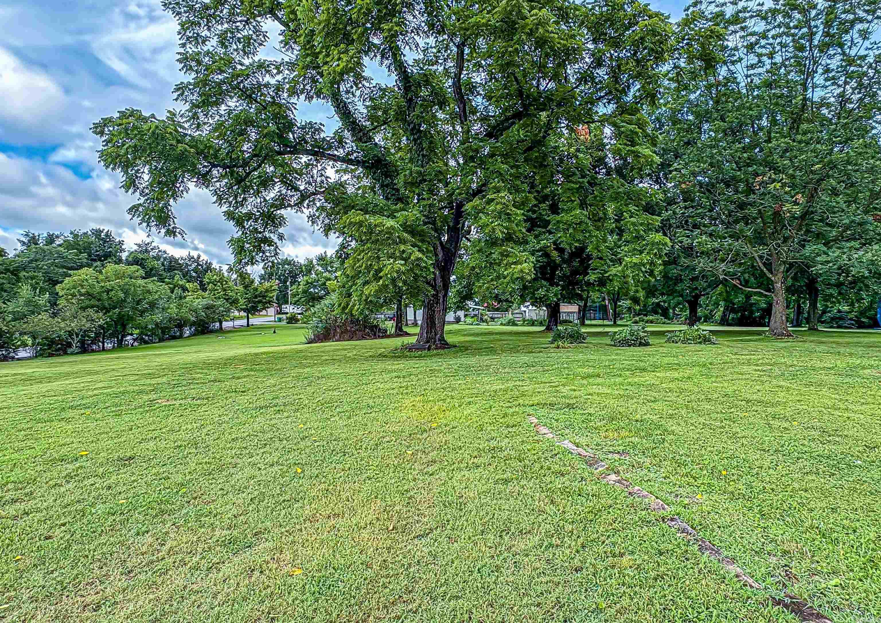 24 Cherry Street Yellville, AR 72687