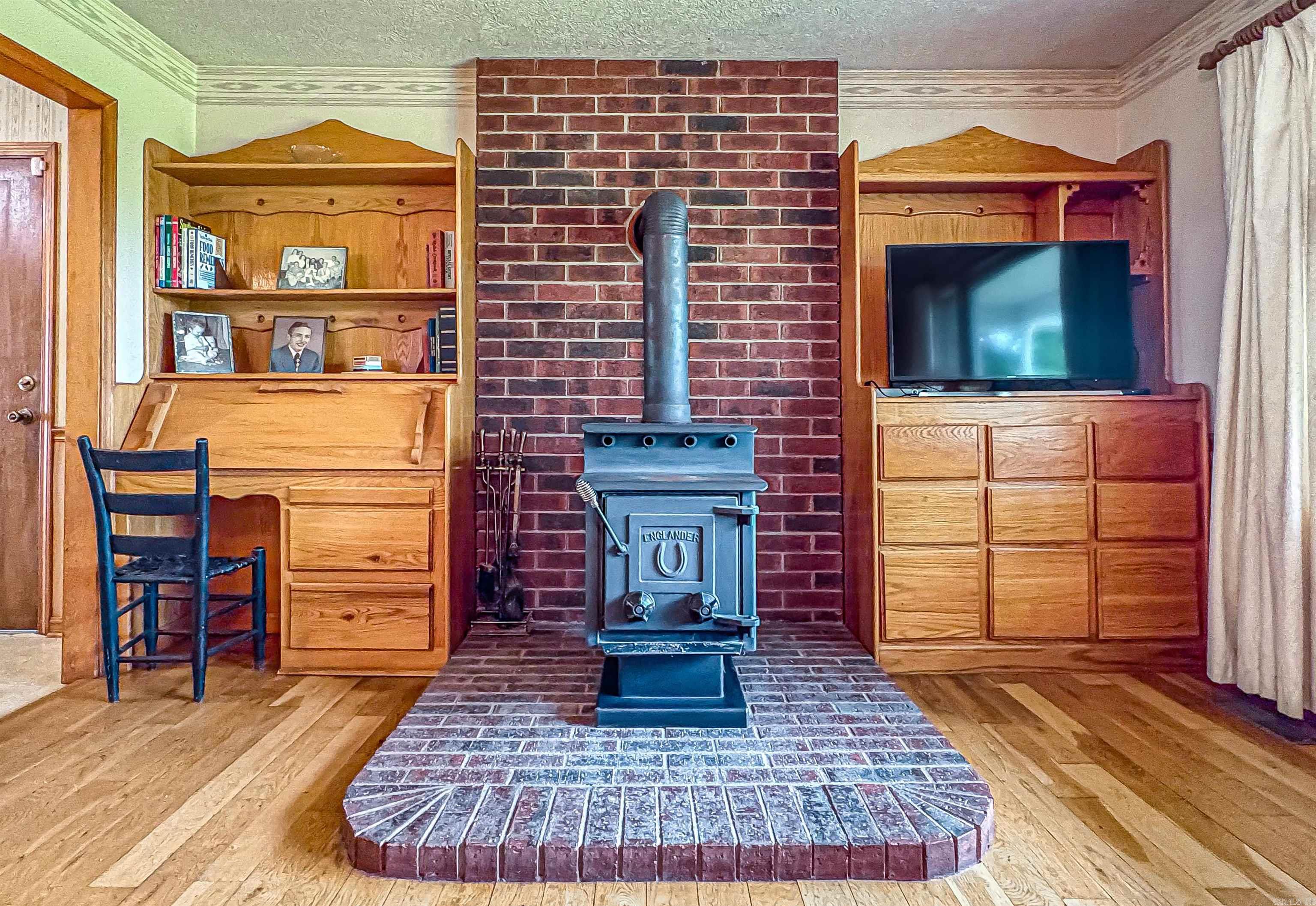 24 Cherry Street Yellville, AR 72687