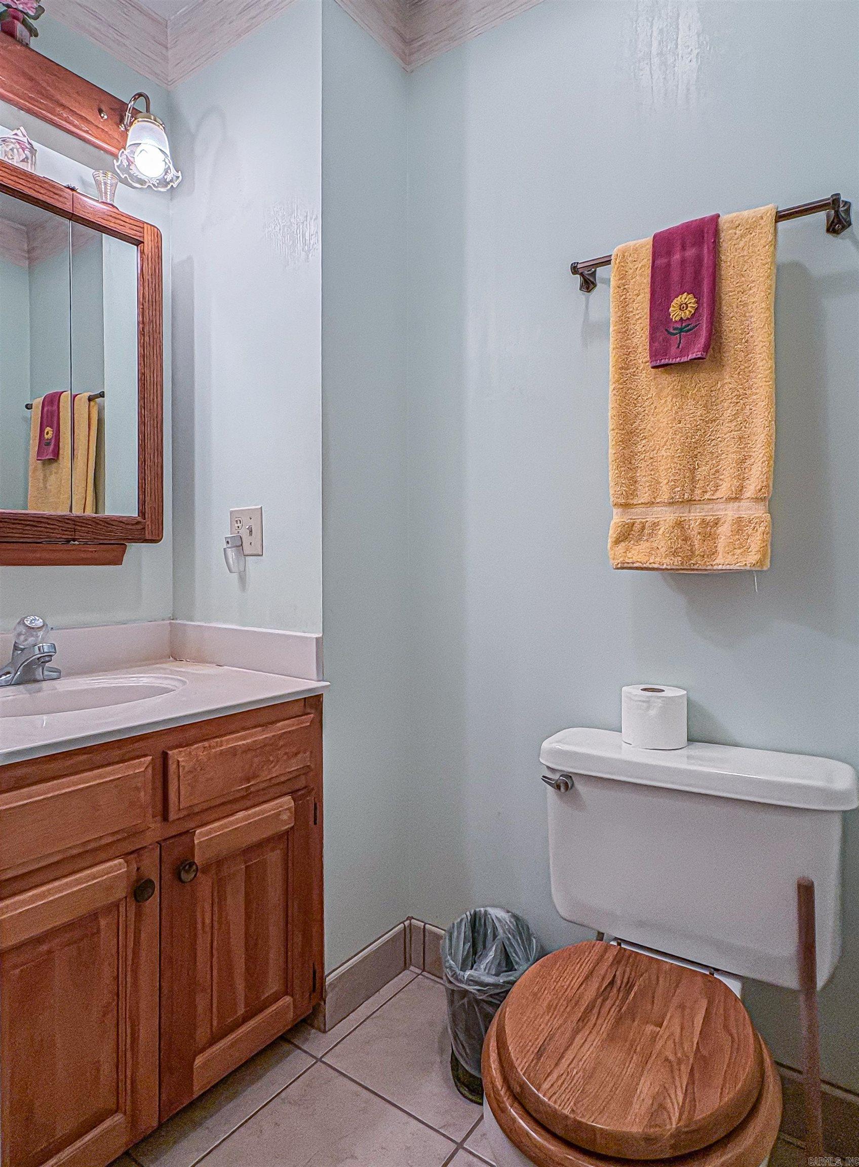 24 Cherry Street Yellville, AR 72687