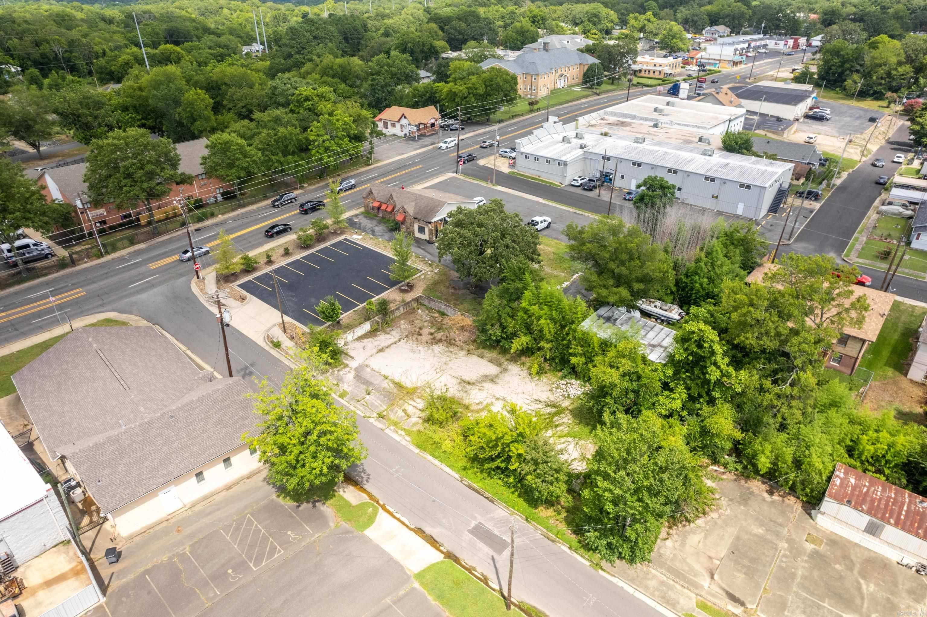 1100 & 1034 Malvern  Hot Springs, AR