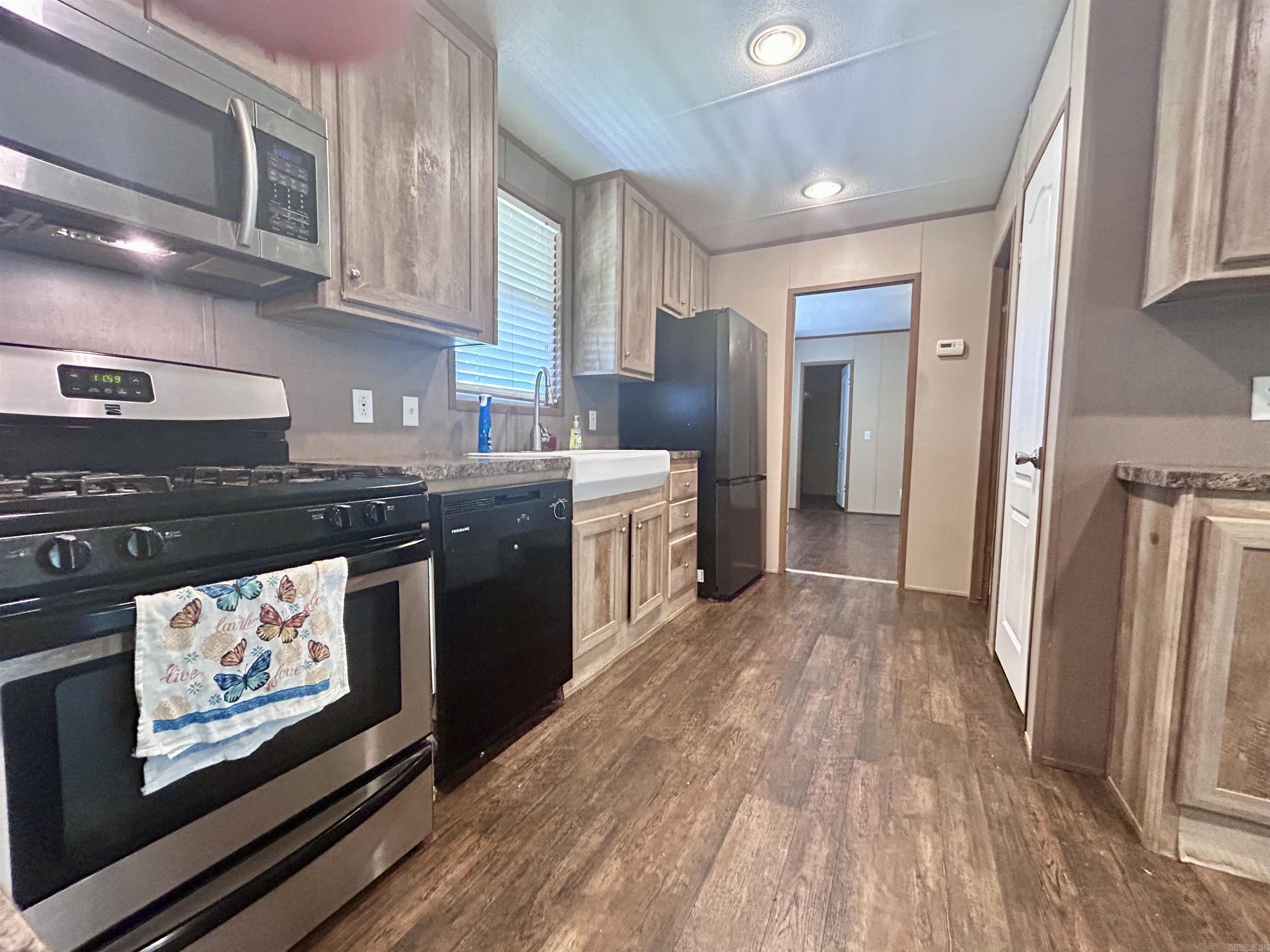 16 Mullins  Vilonia, AR