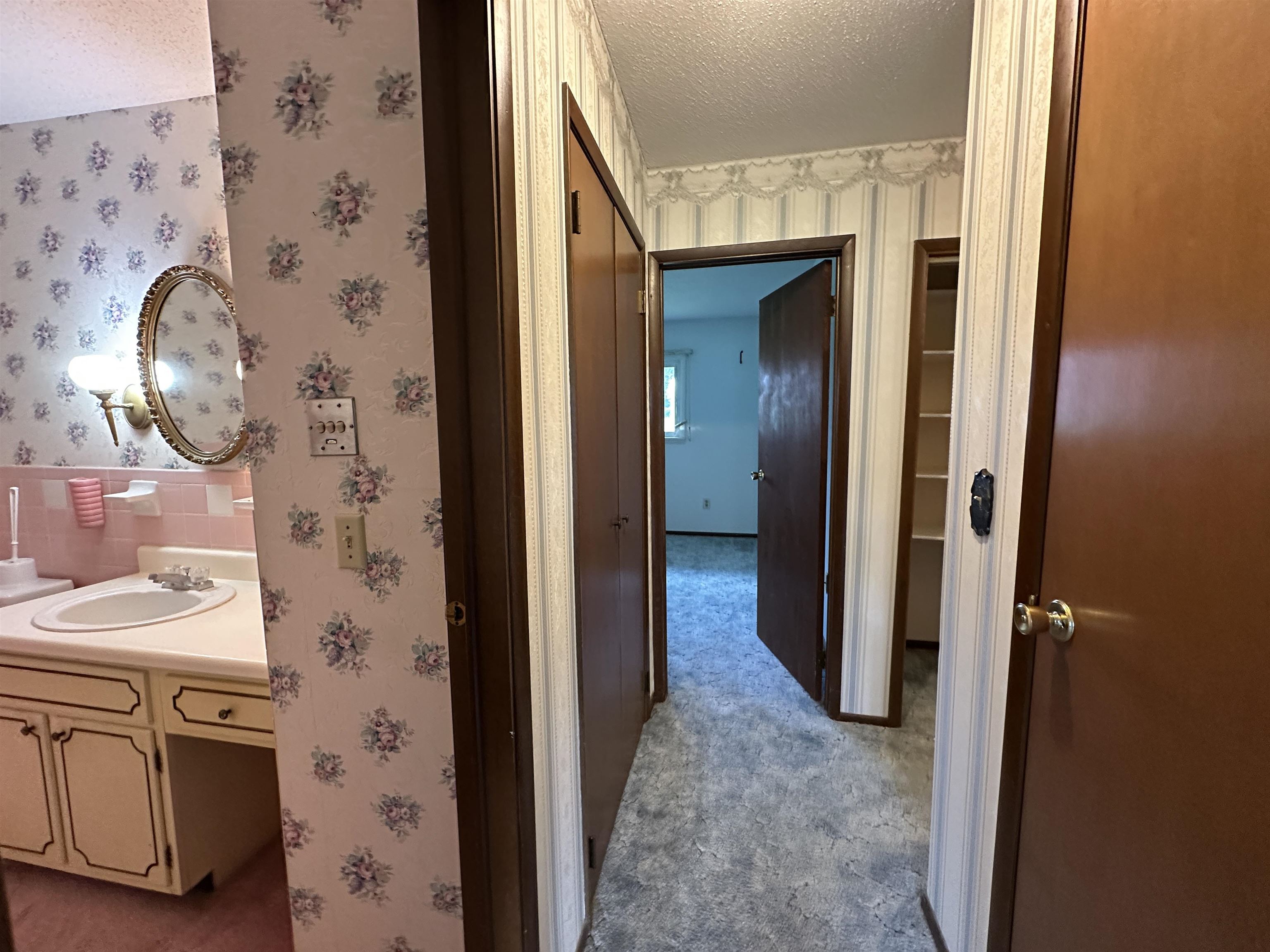 1105 Meadowbrook Drive  Mountain Home, AR
