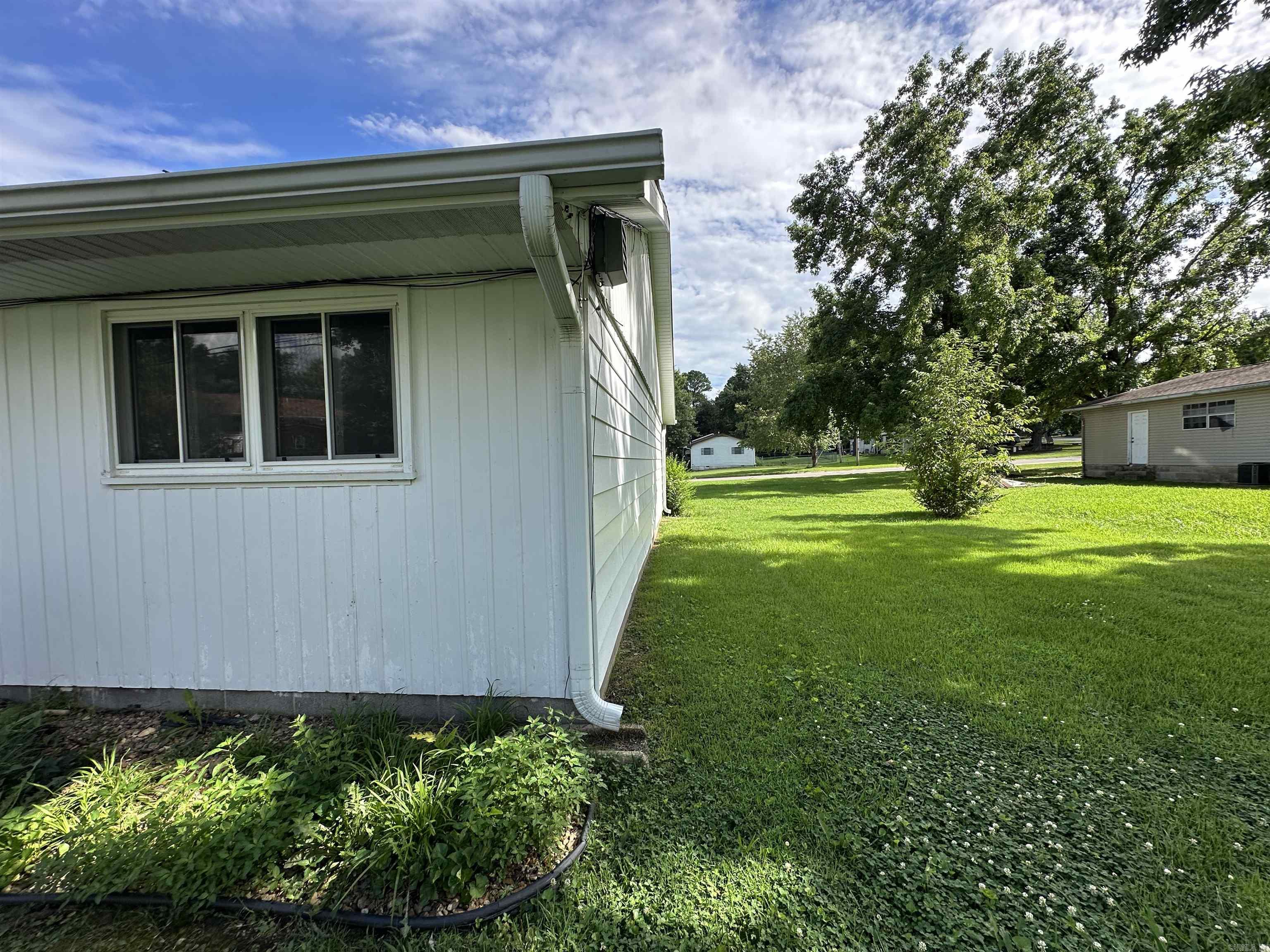 1105 Meadowbrook Drive  Mountain Home, AR