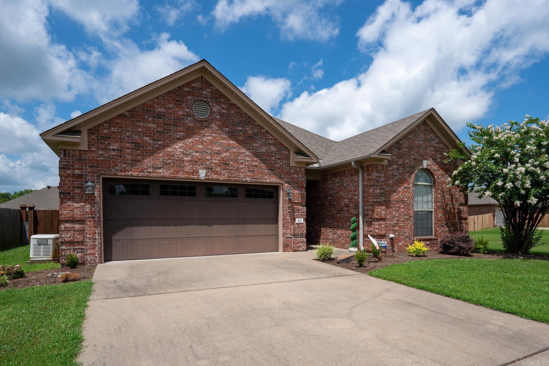 62 Oak Tree  Conway, AR