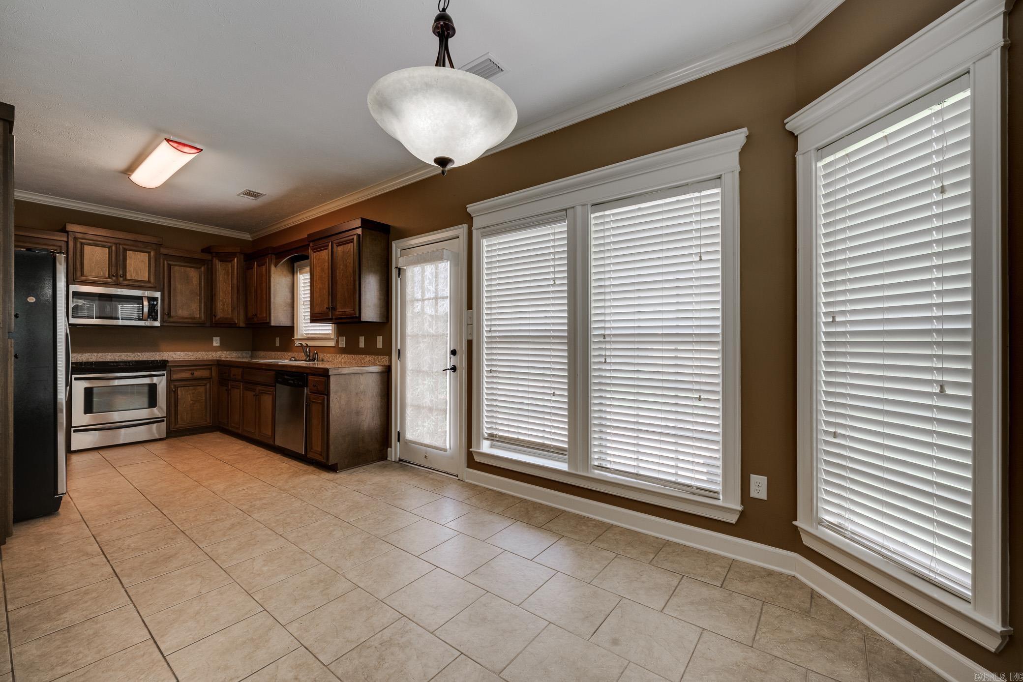 62 Oak Tree  Conway, AR