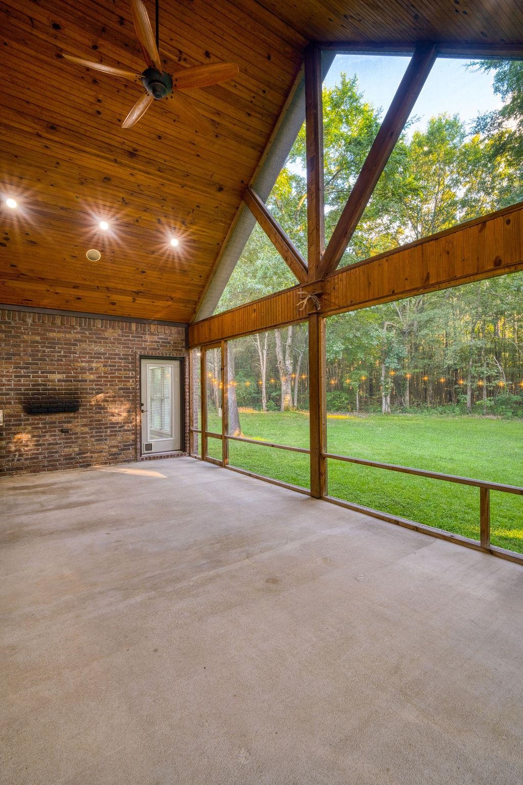 3501 Burdyshaw Jonesboro, AR 72405