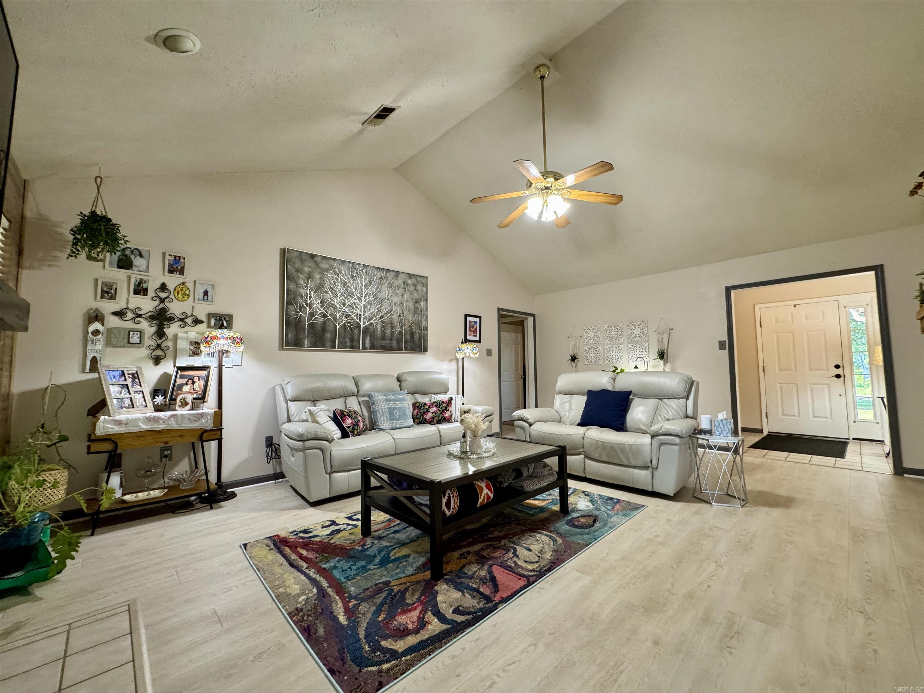 69 E Main Street  Greenbrier, AR