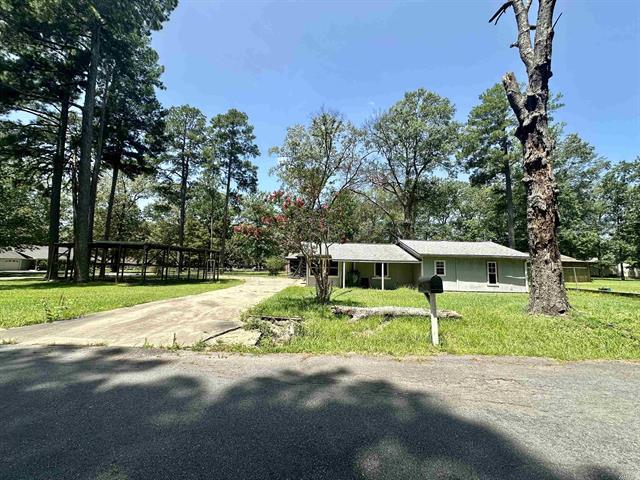 304  Center  Pine Bluff, AR