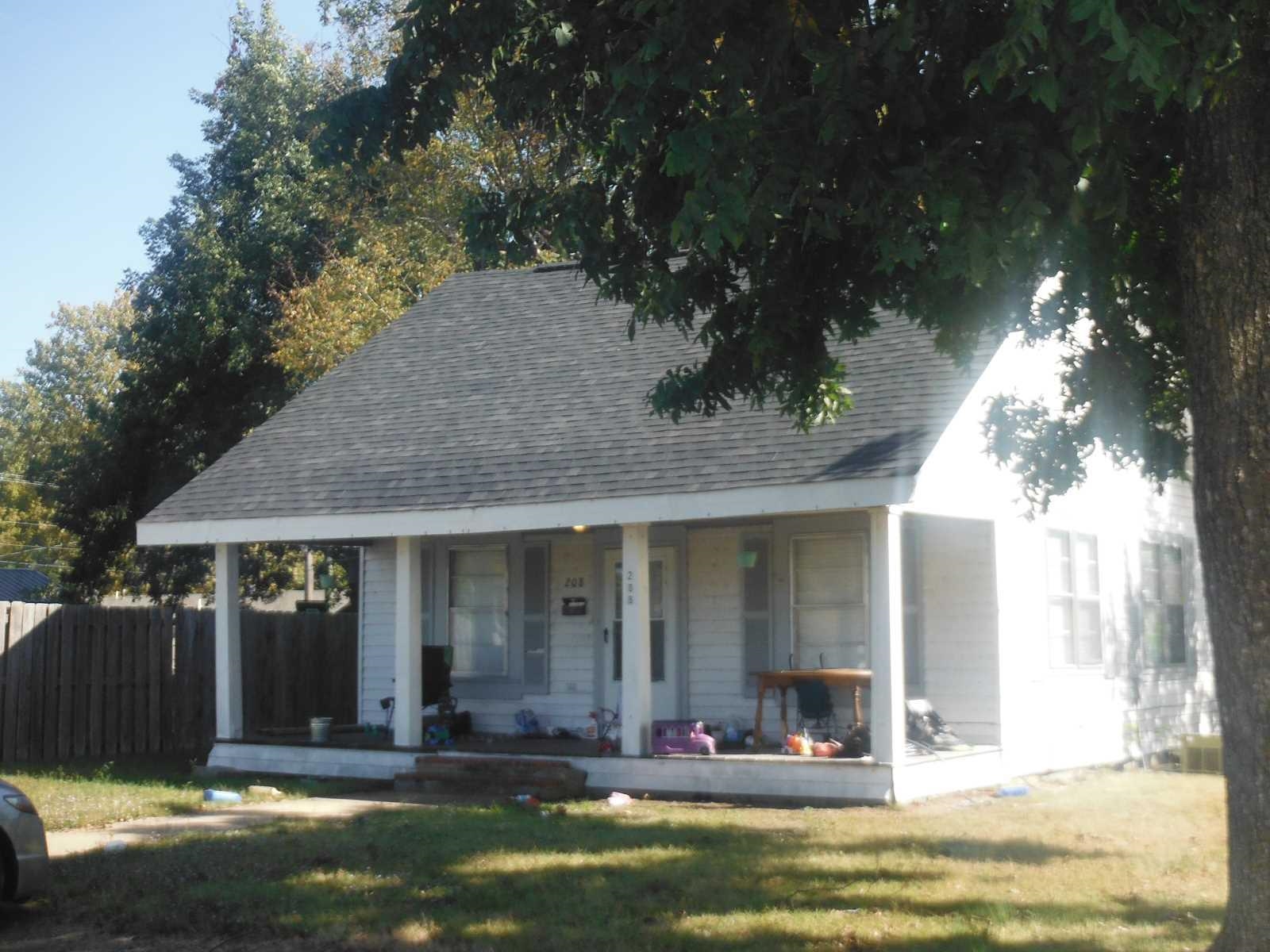 208 NE Front  Walnut Ridge, AR