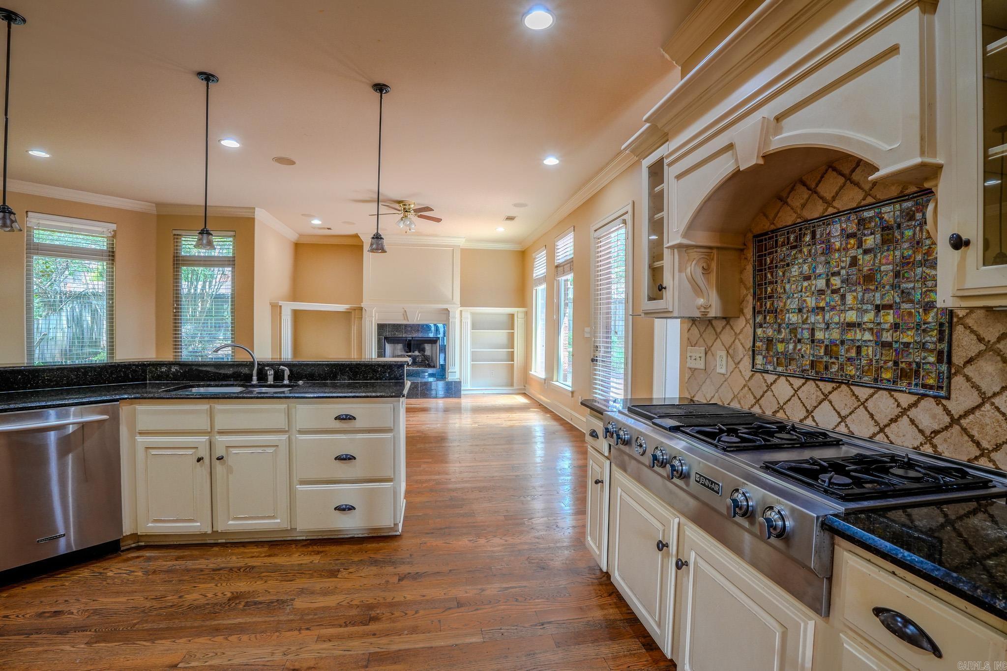 44 Longwell  Little Rock, AR