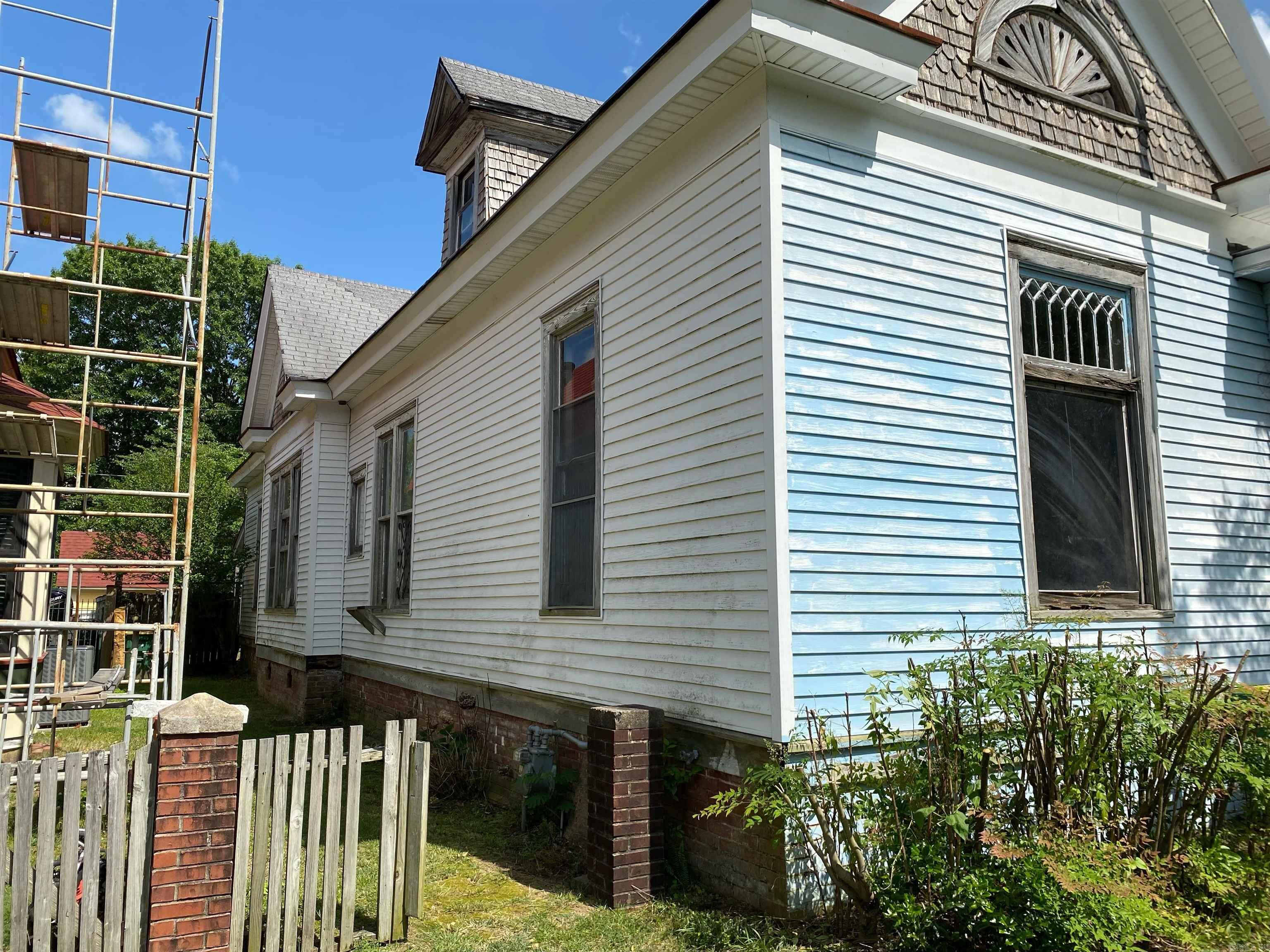 2403 S State  Little Rock, AR