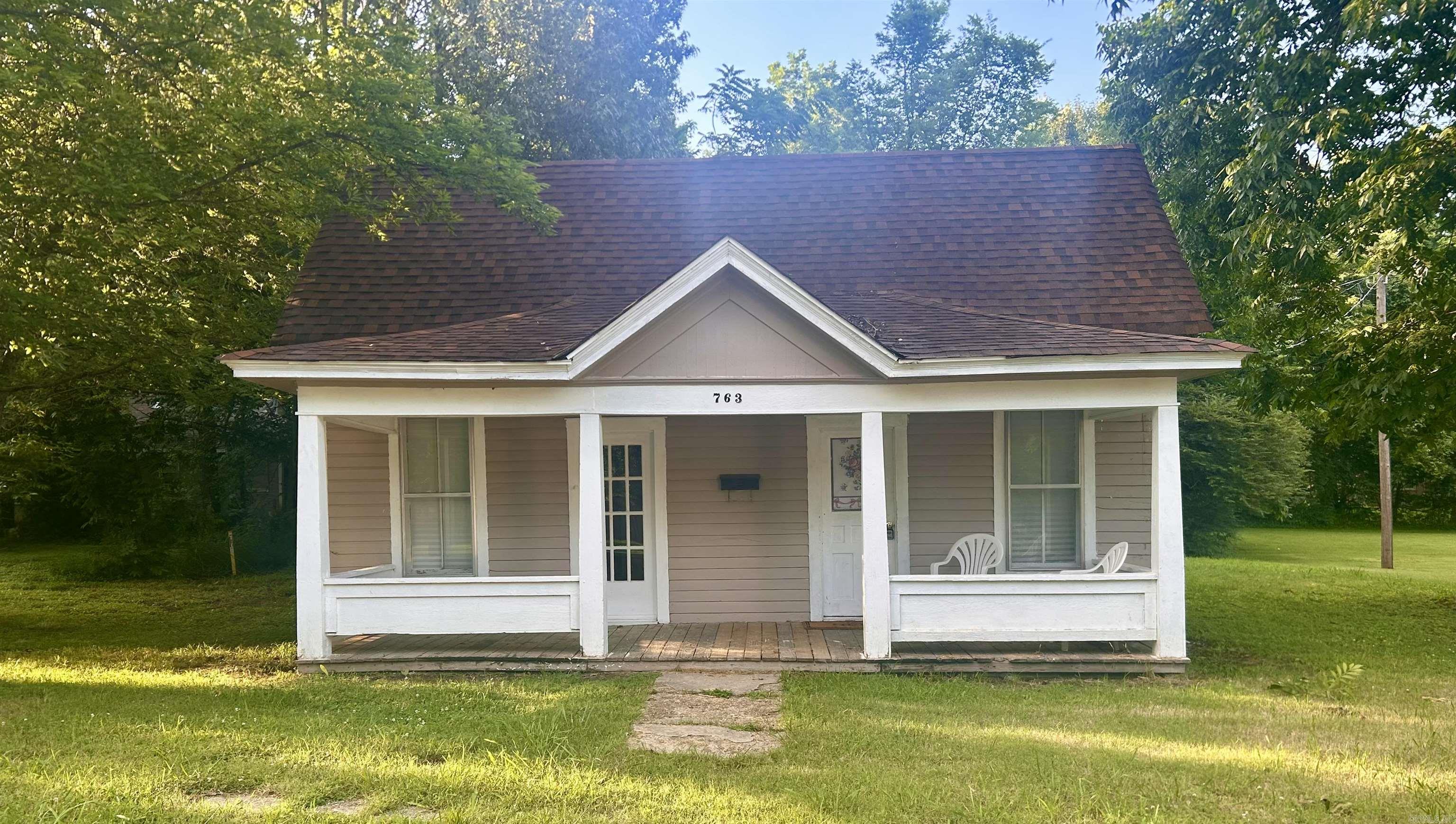 763 W Court Street  Piggott, AR