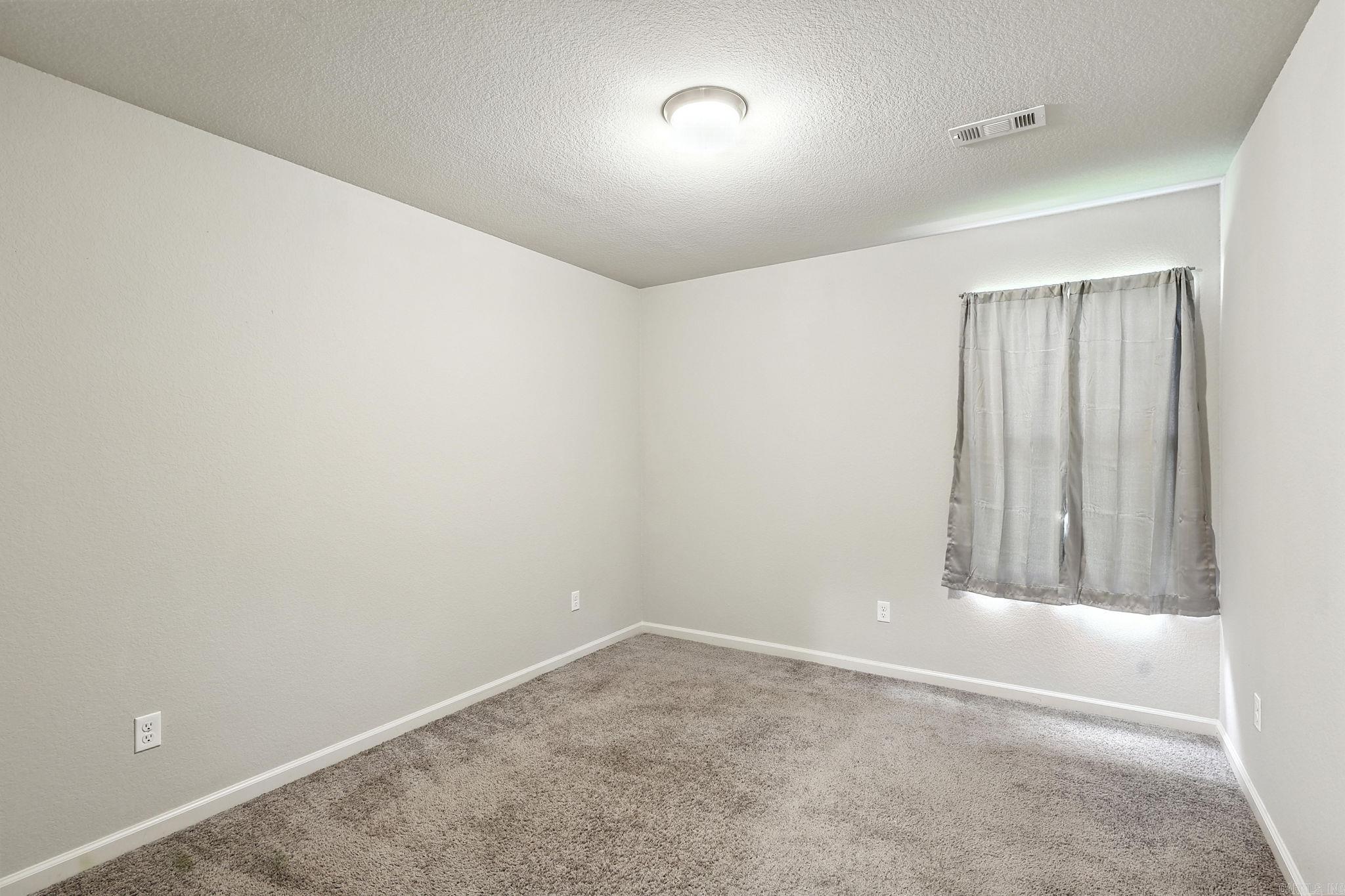 17 Diamanitina  Little Rock, AR