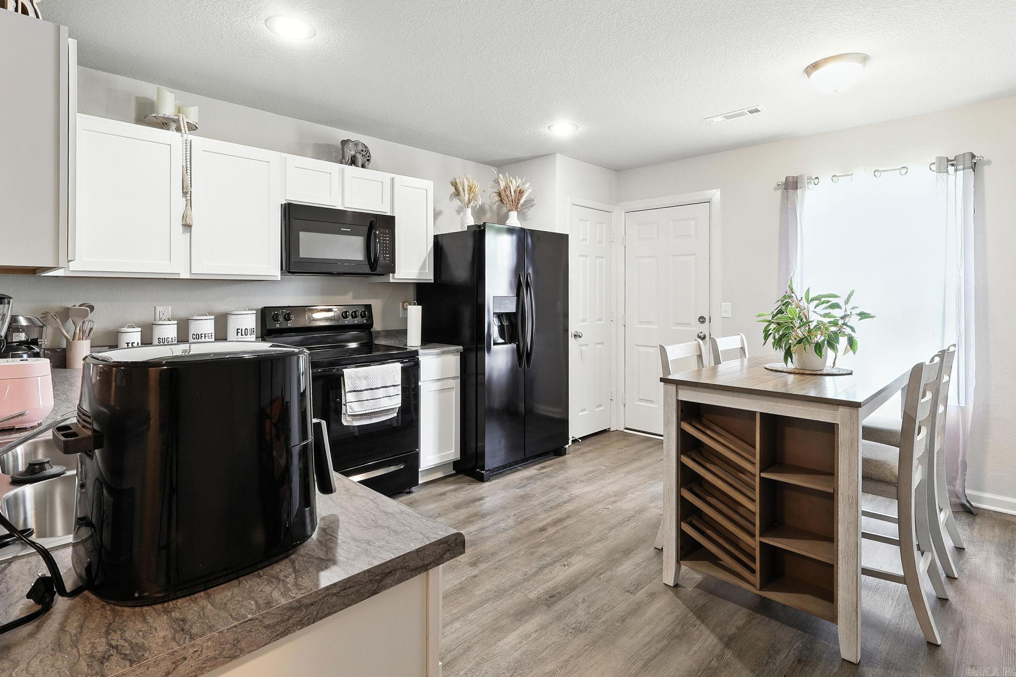 17 Diamanitina  Little Rock, AR