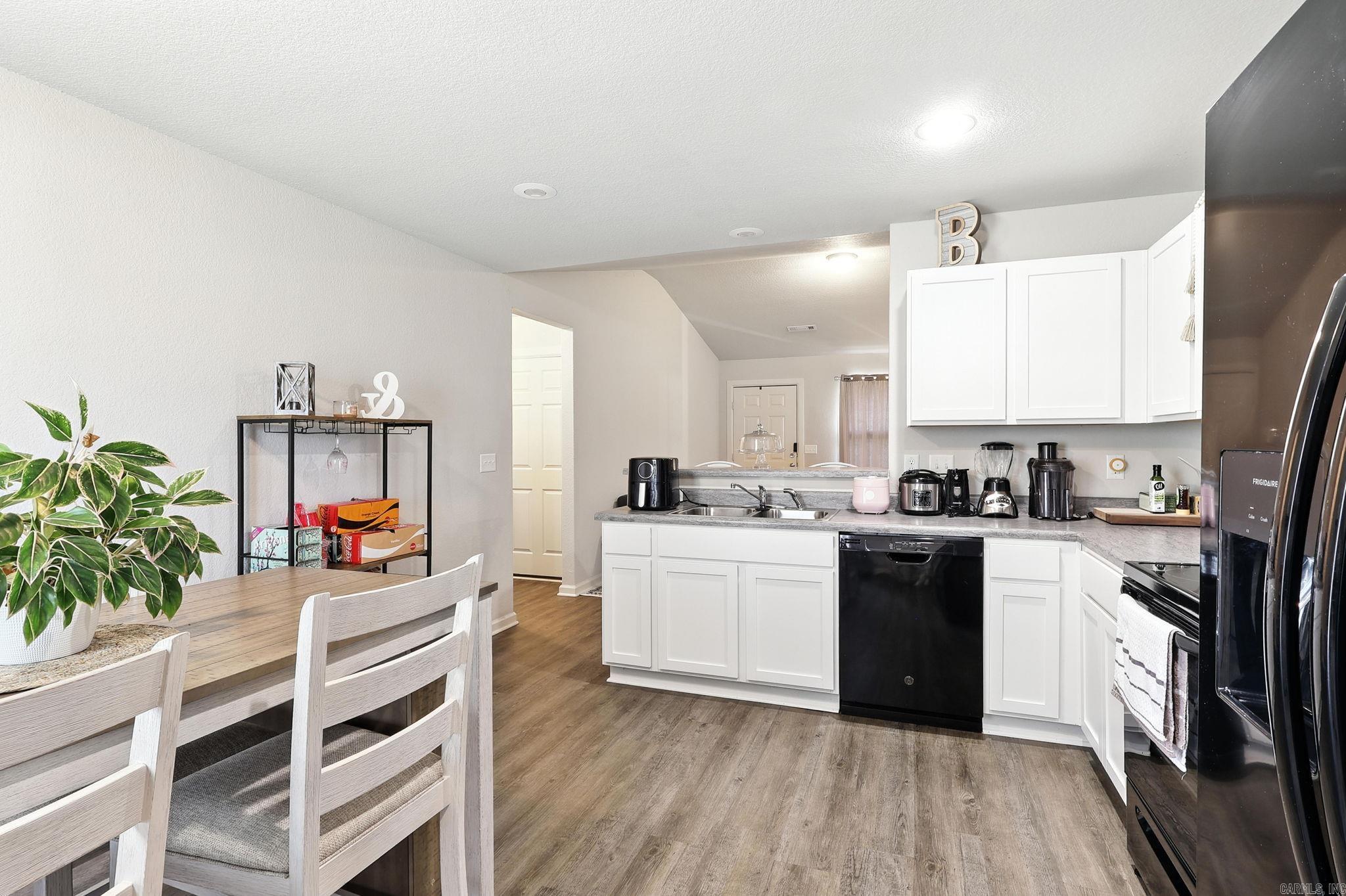 17 Diamanitina  Little Rock, AR