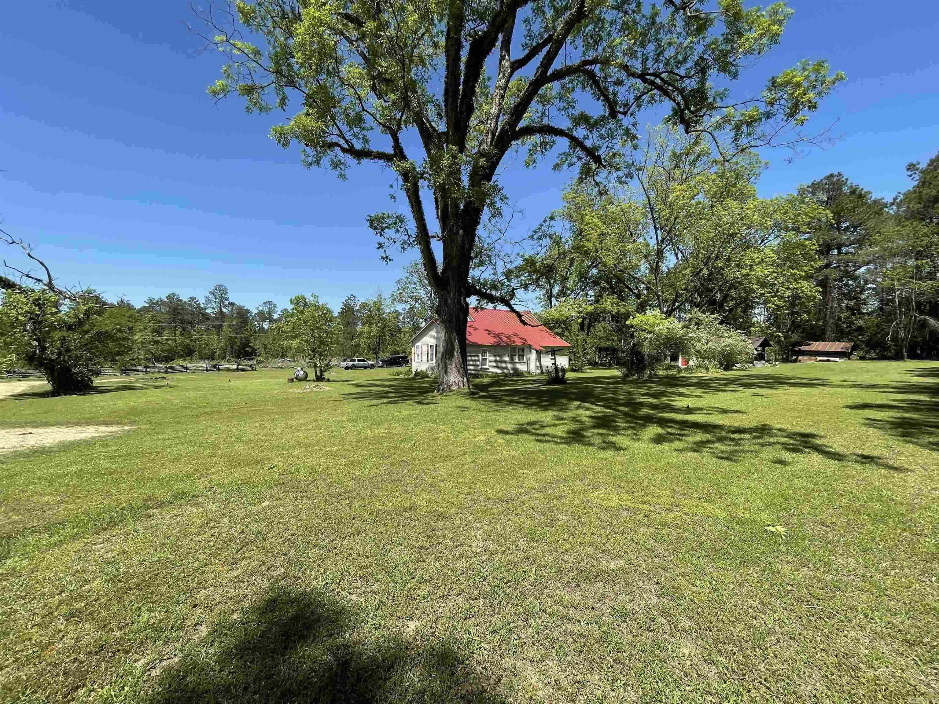 1422 Grant 77  Sheridan, AR