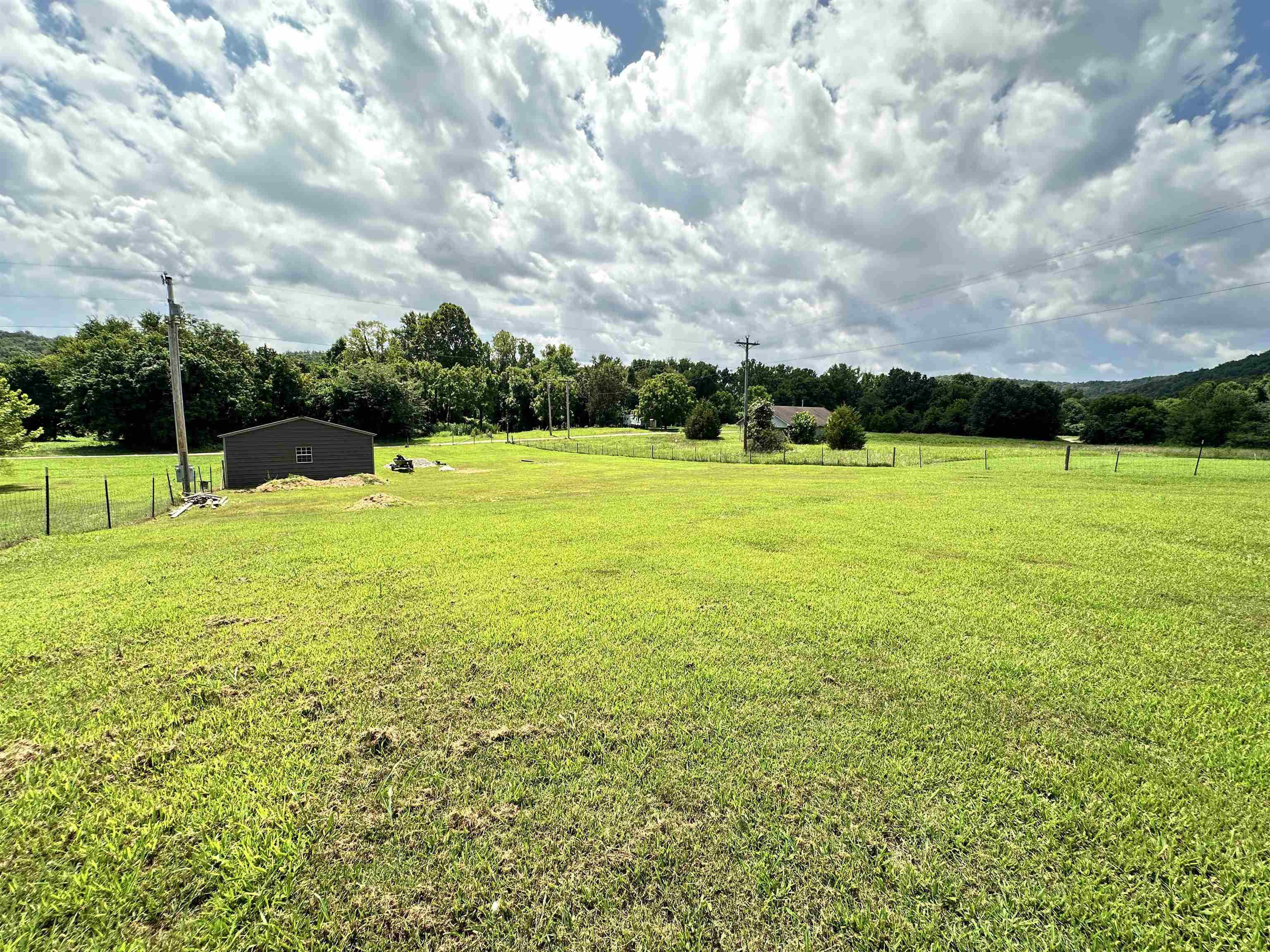 96 Pine Hollow  Hardy, AR
