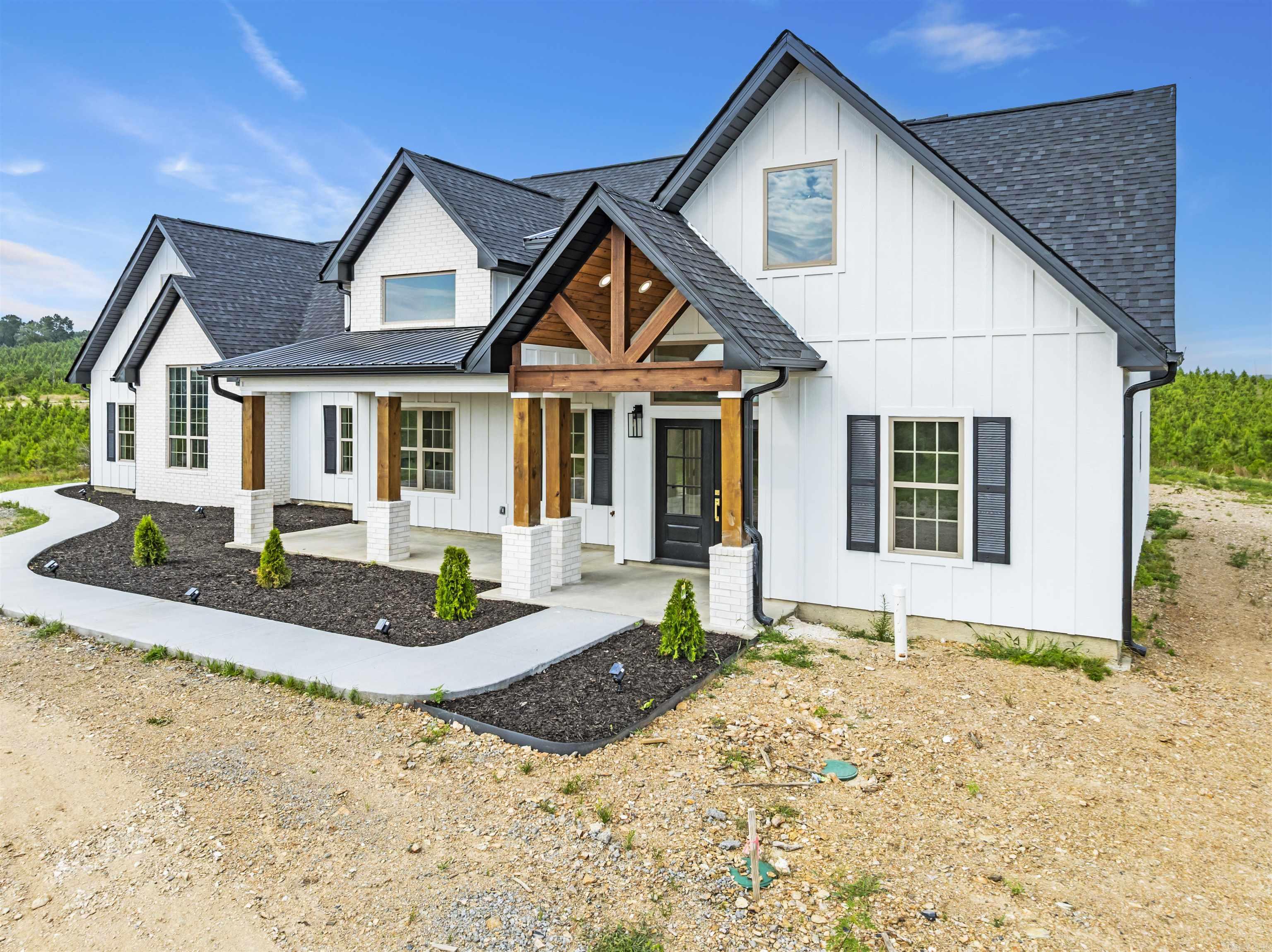 220 Goodeaux  Lonsdale, AR
