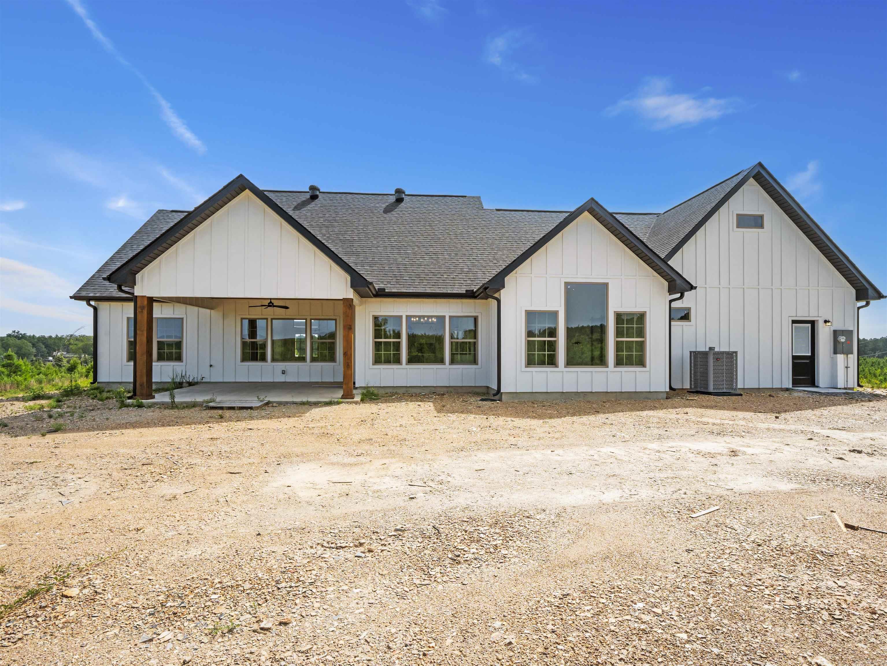 220 Goodeaux  Lonsdale, AR
