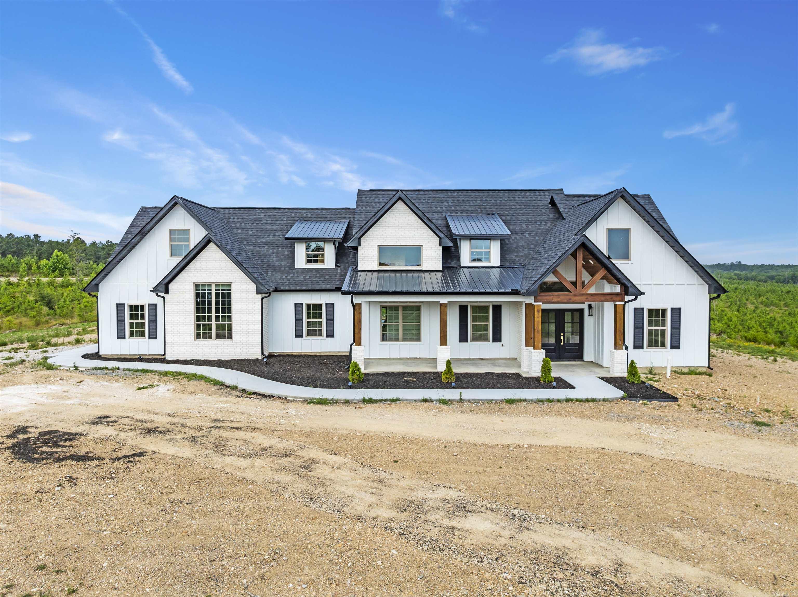 220 Goodeaux  Lonsdale, AR