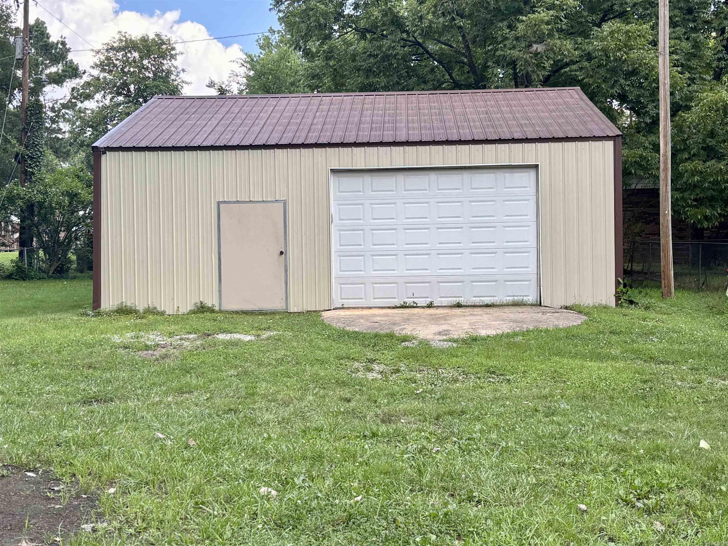 713 W 5th  Imboden, AR