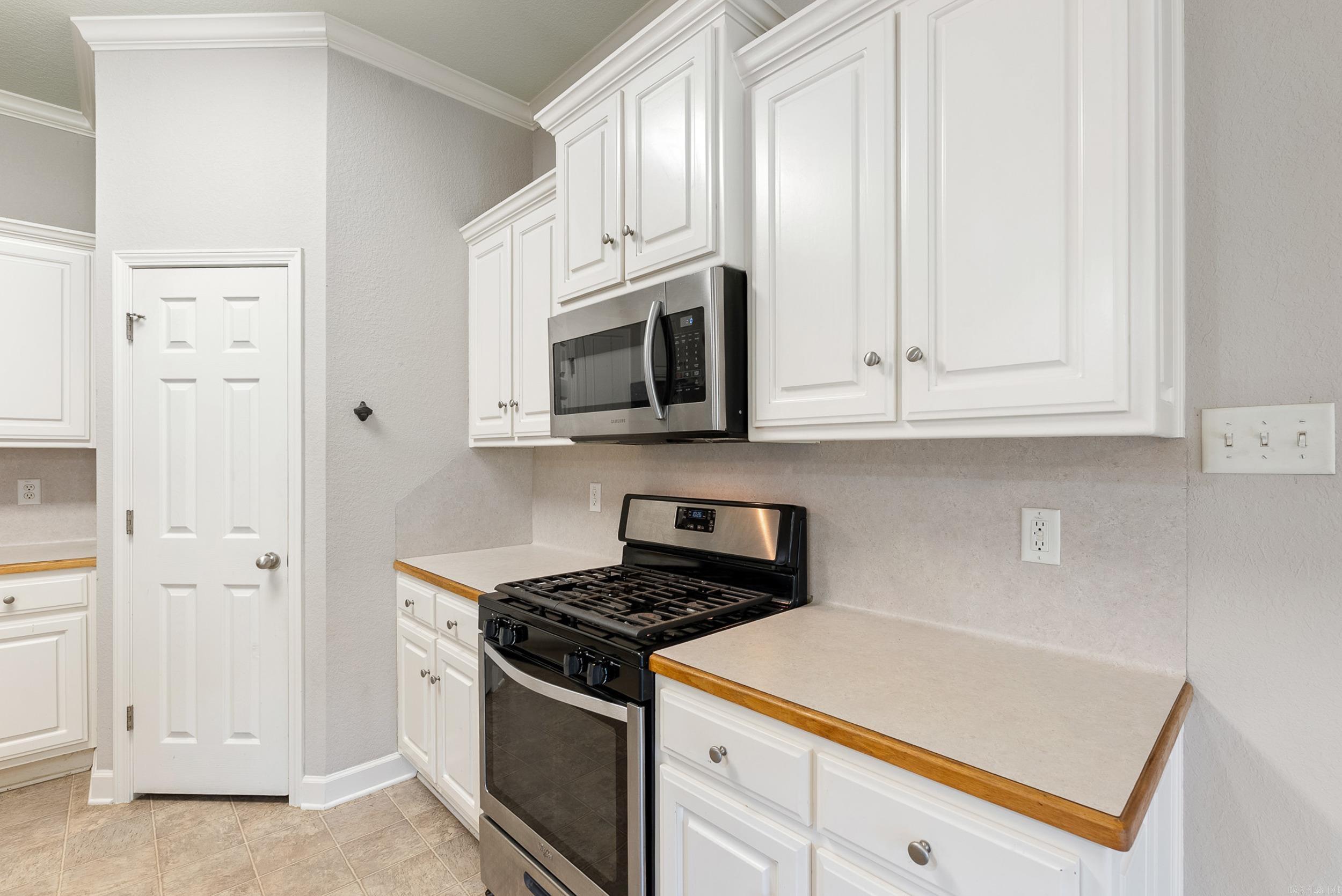 305 Ridgelea  Sherwood, AR