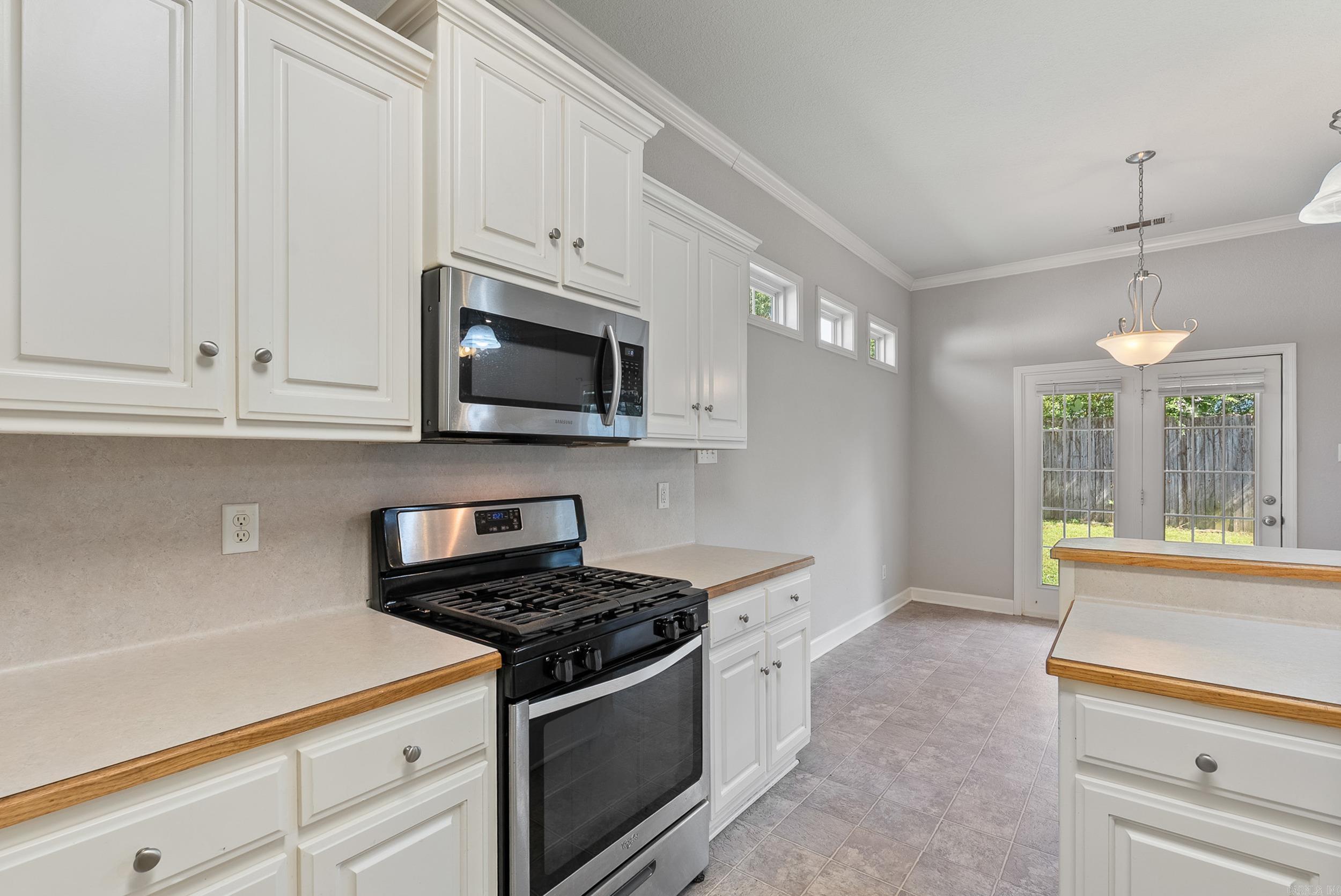 305 Ridgelea  Sherwood, AR