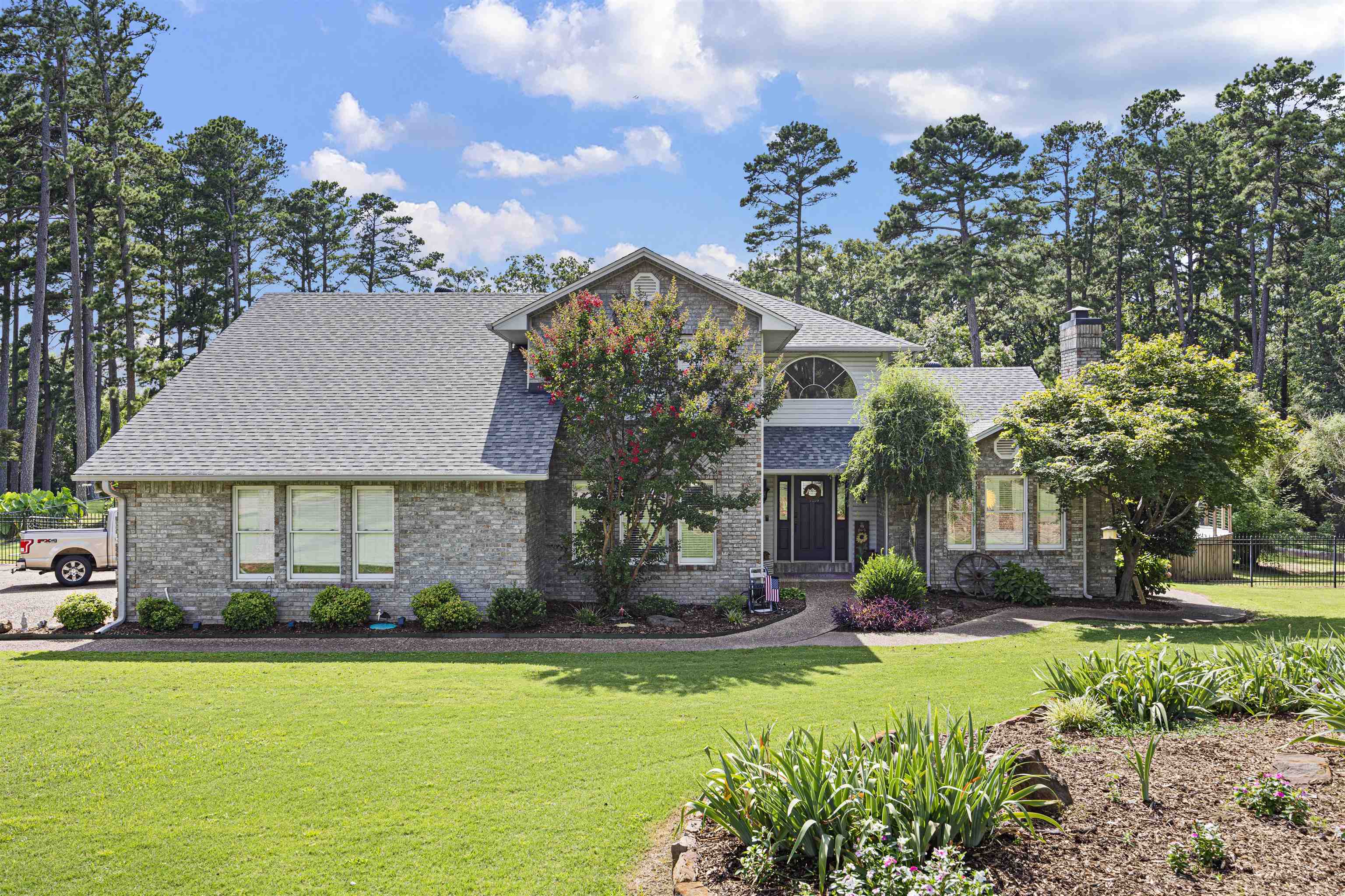 1506 Lands End Pt S  Russellville, AR