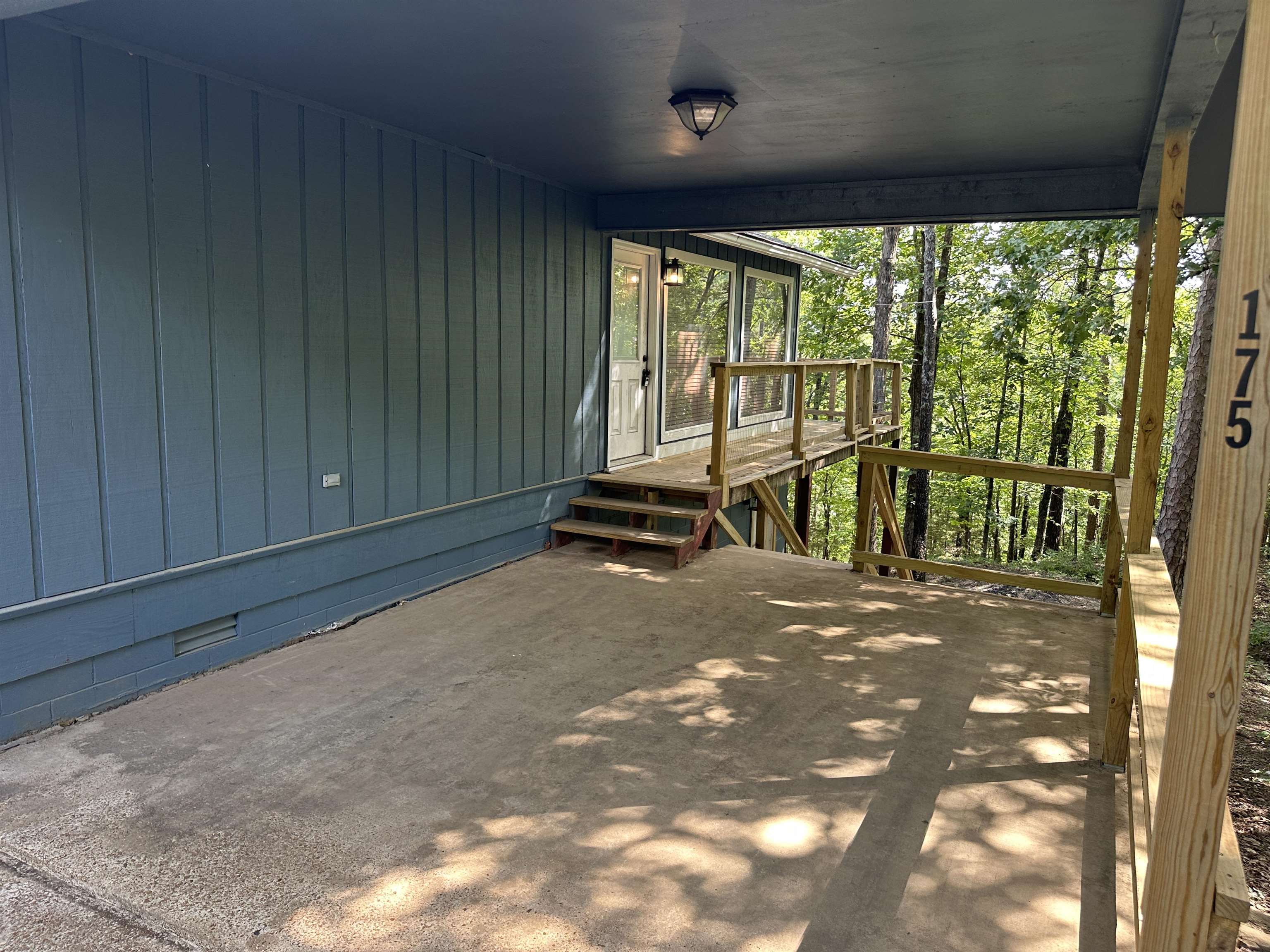 175 Burnt Rock Falls Rd  Fairfield Bay, AR