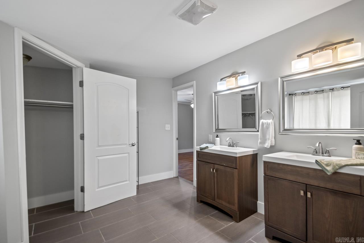 272 Plainview  North Little Rock, AR