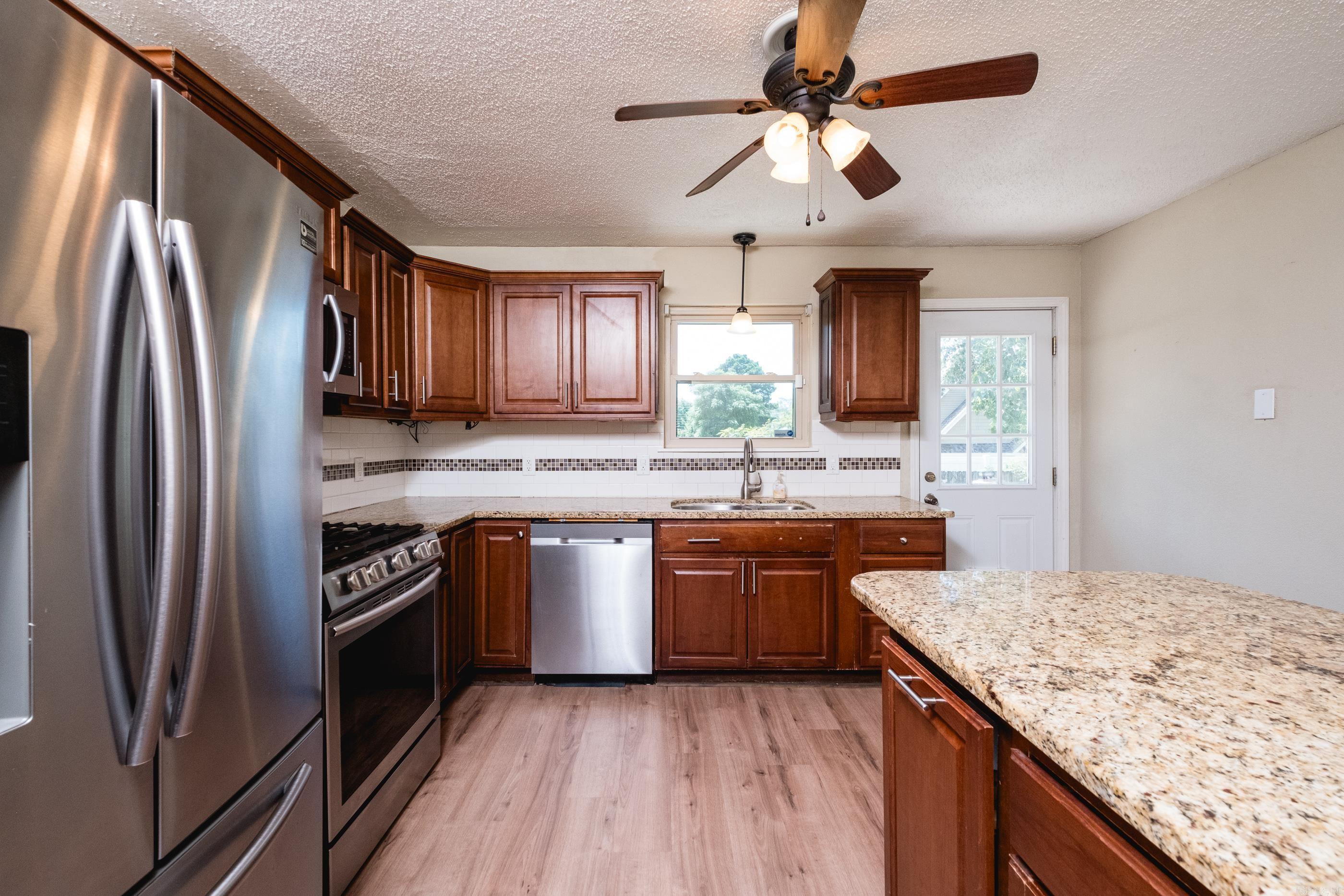 1 Spring Grove  Sherwood, AR