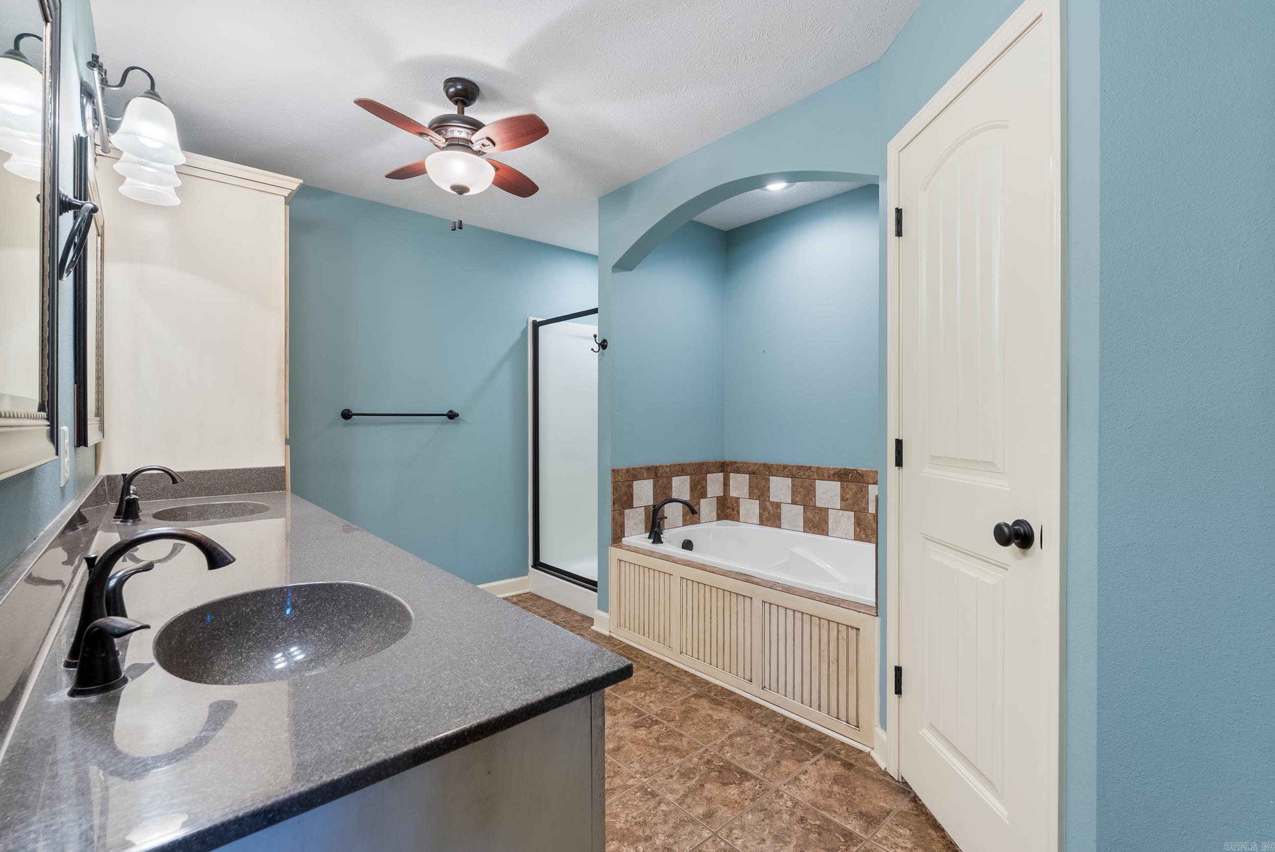 14 Weatherwood  Greenbrier, AR