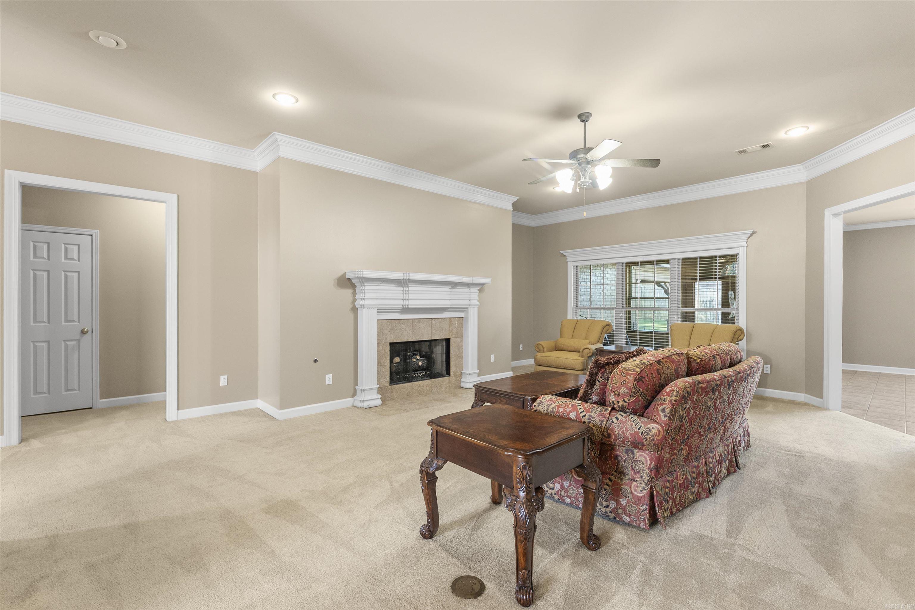 40 Belle River Cir  Maumelle, AR
