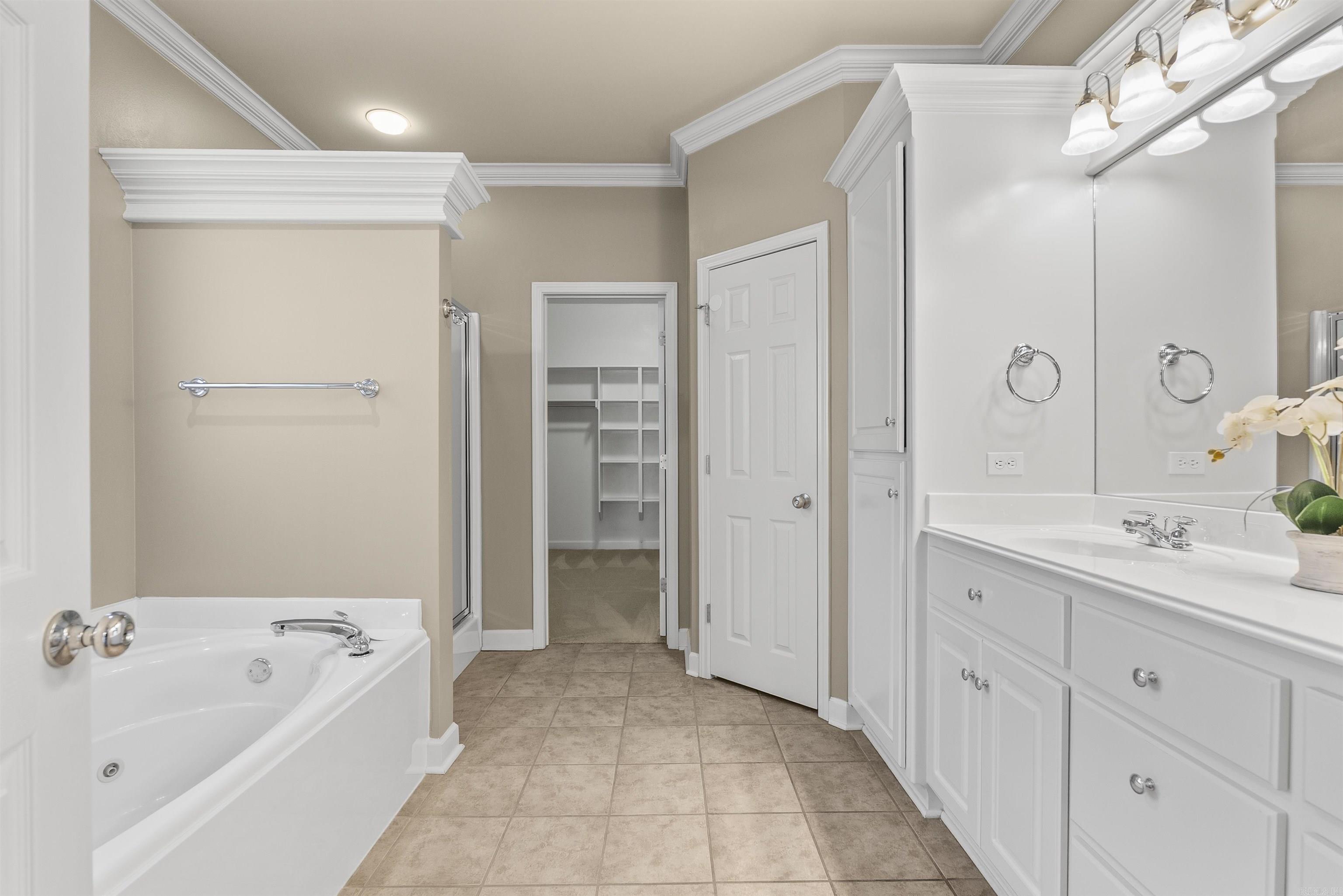 40 Belle River Cir  Maumelle, AR