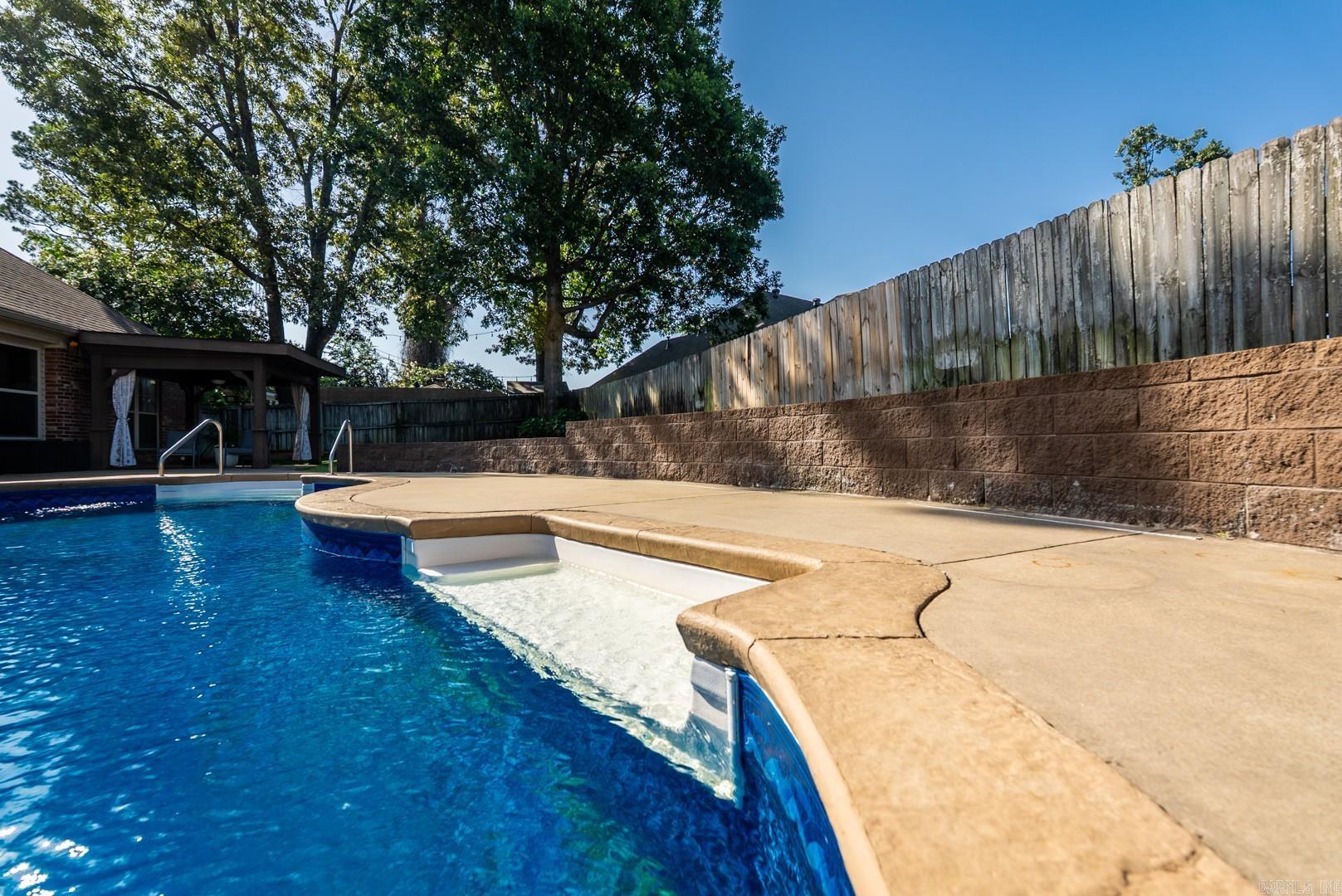 40 Belle River Cir  Maumelle, AR