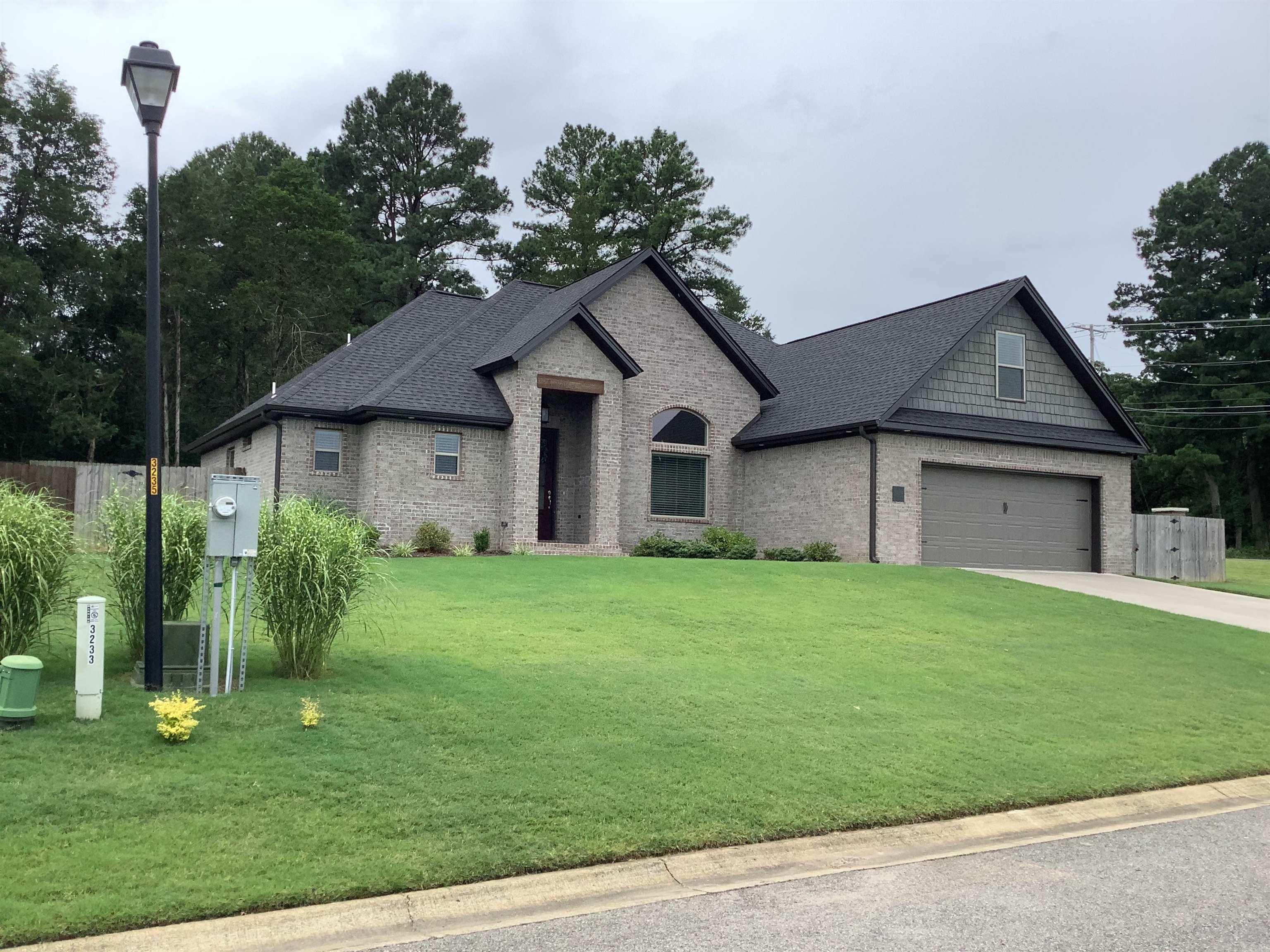 3235 Sugar Creek  Searcy, AR