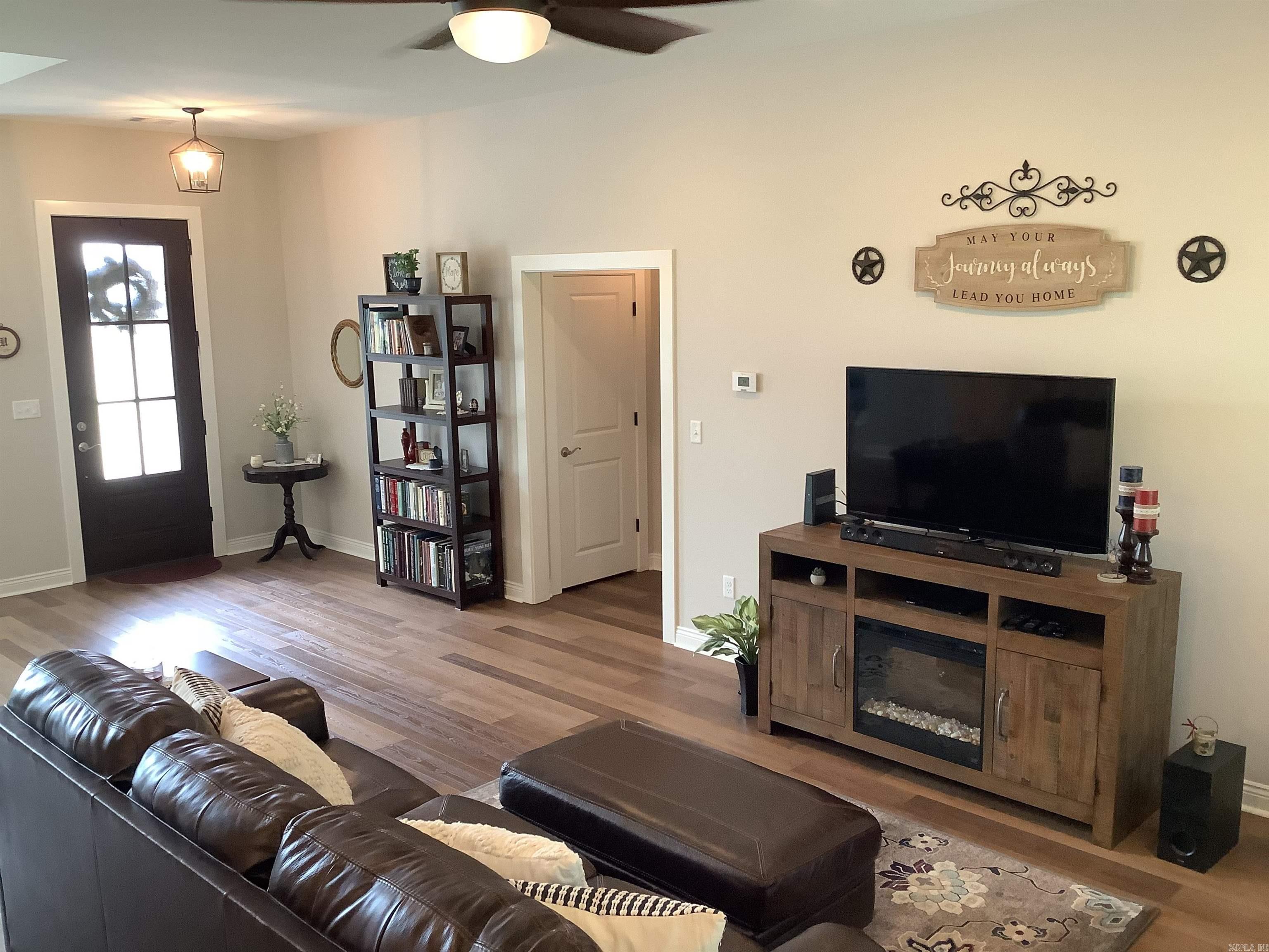 3235 Sugar Creek  Searcy, AR