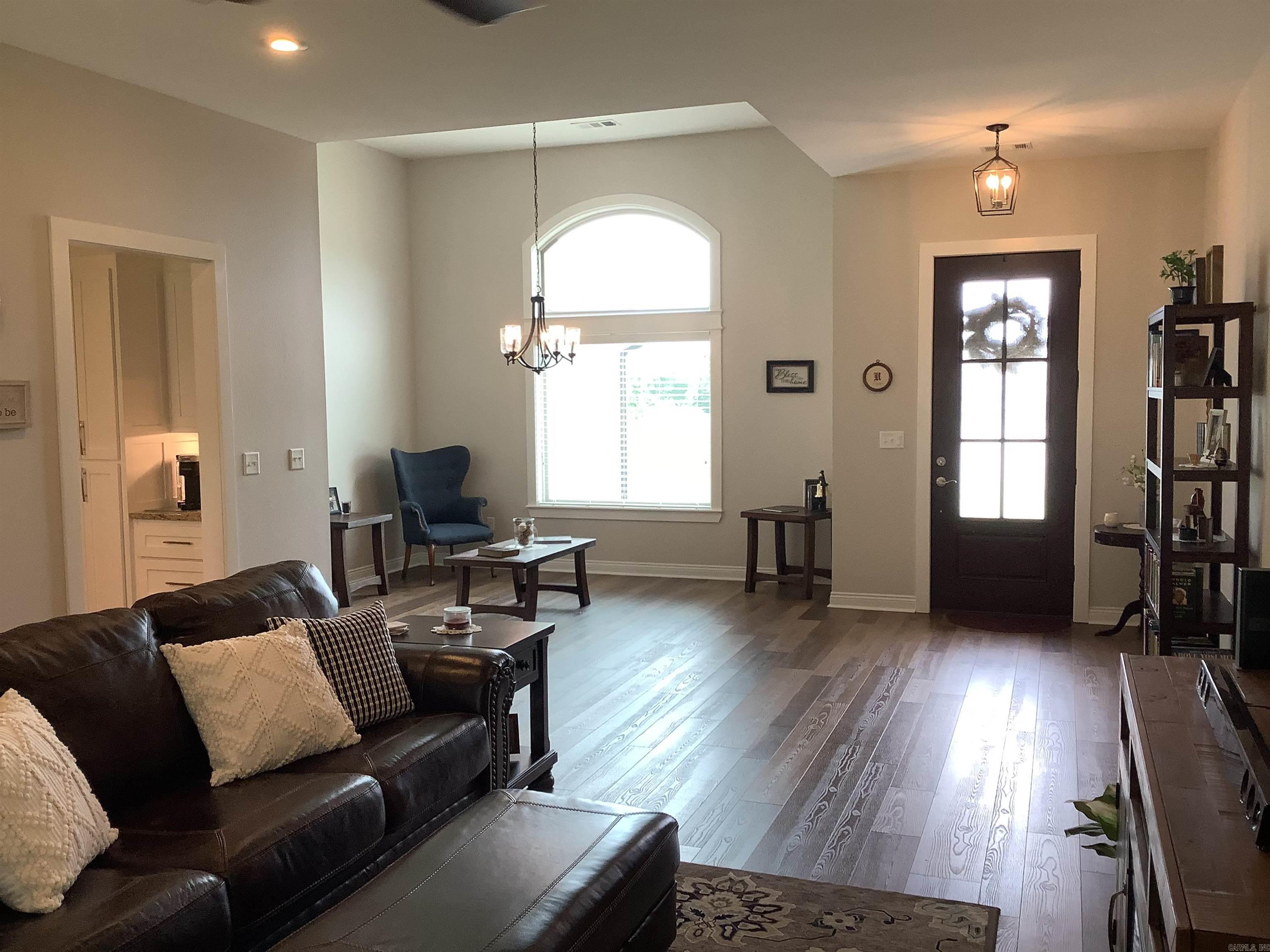 3235 Sugar Creek  Searcy, AR