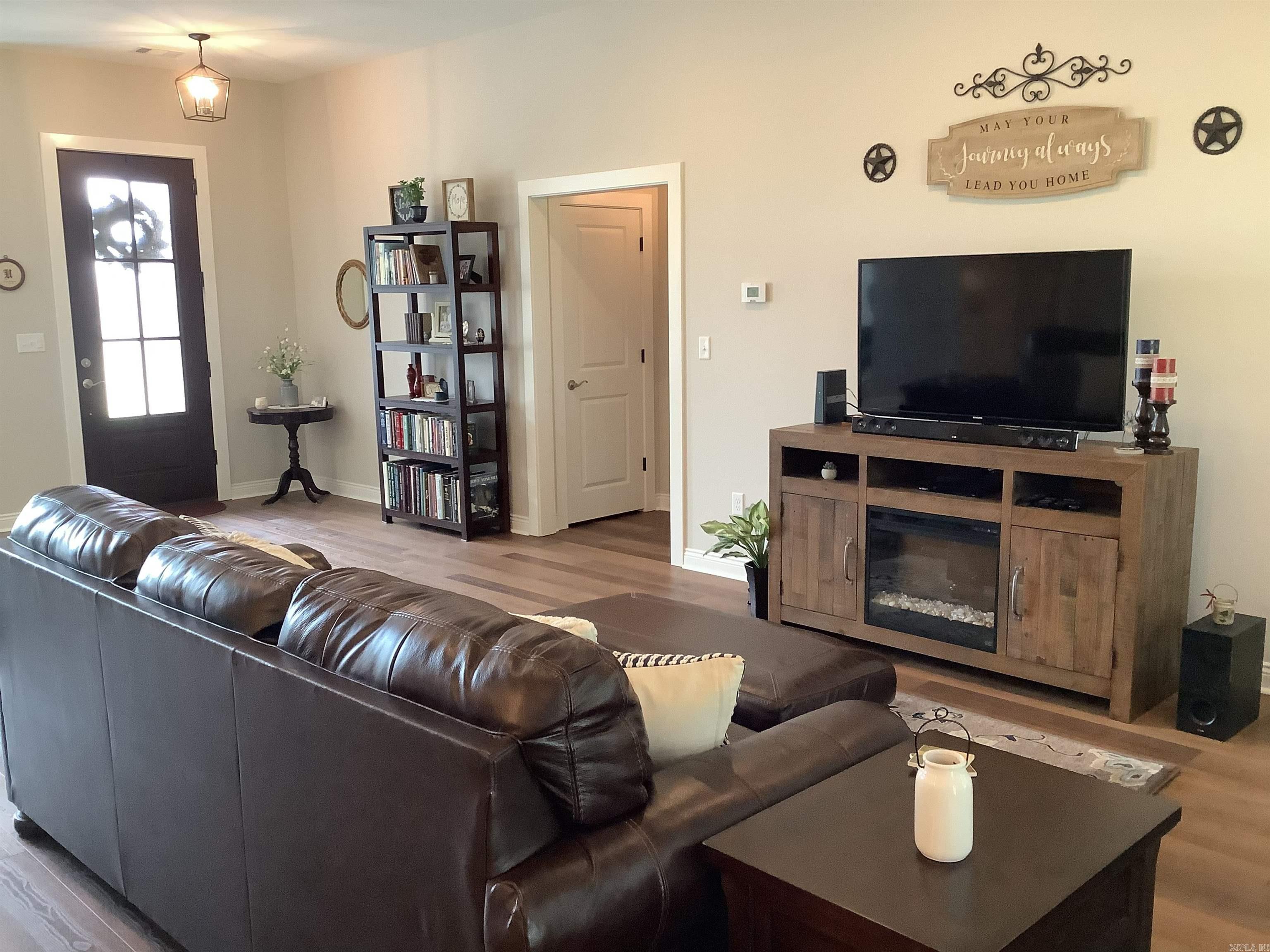 3235 Sugar Creek  Searcy, AR